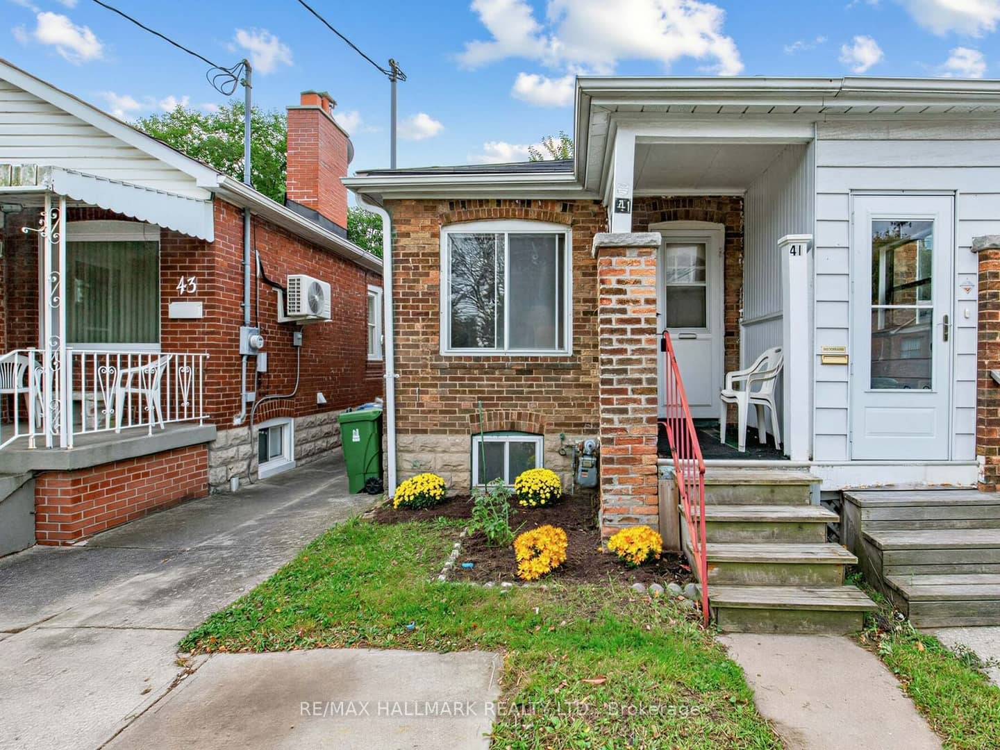 41 Gowan Avenue, Toronto, ON M4K 2C8