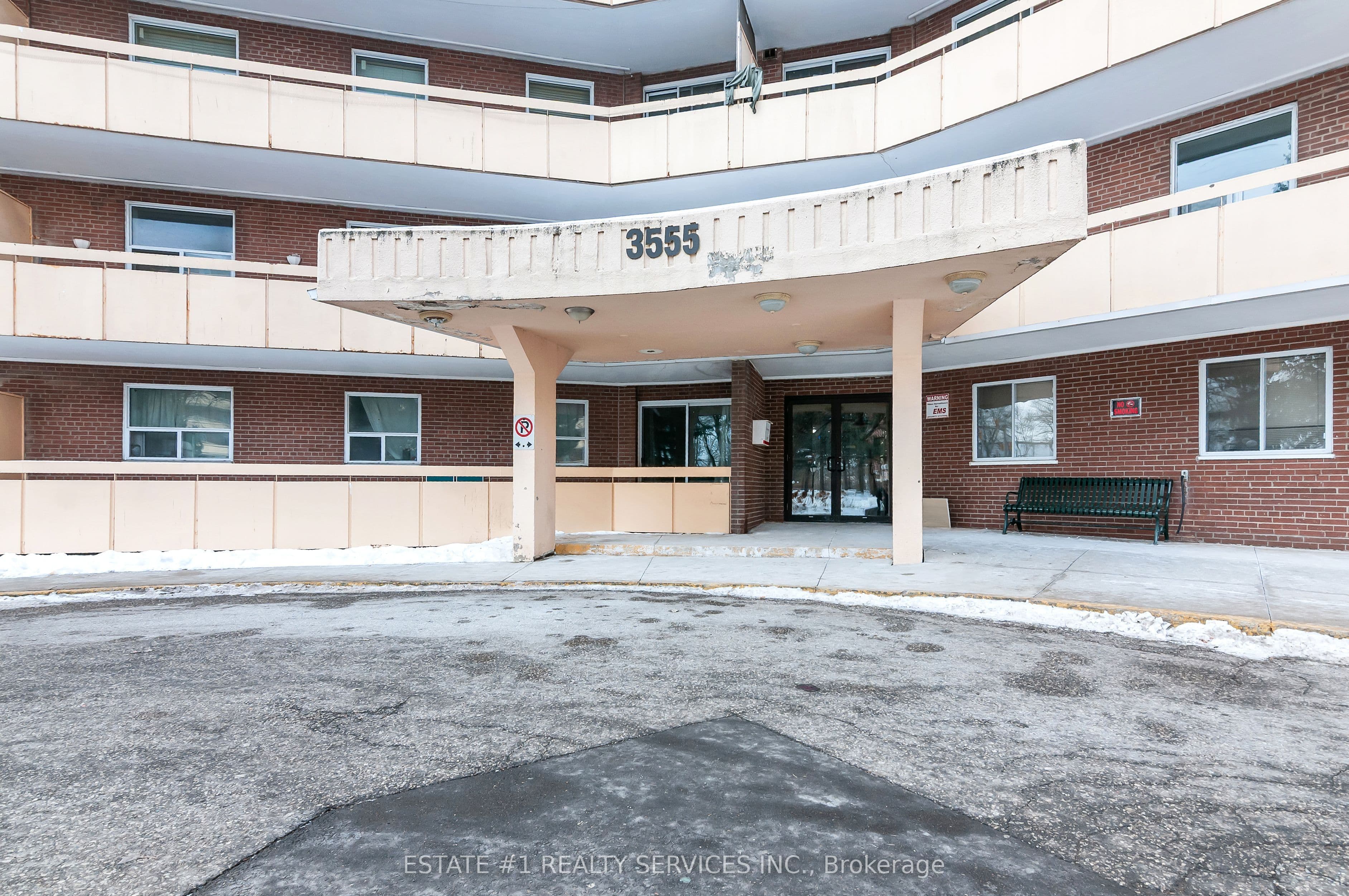 3555 Derry Road E 402, Mississauga, ON L4T 1B2
