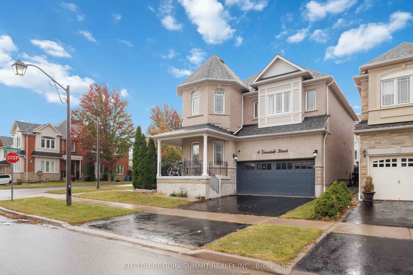 4 Teasdale Street, Ajax, ON L1Z 2A6
