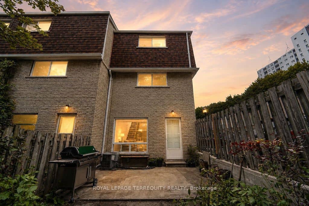 91 Rameau Drive 7, Toronto, ON M2H 1T6