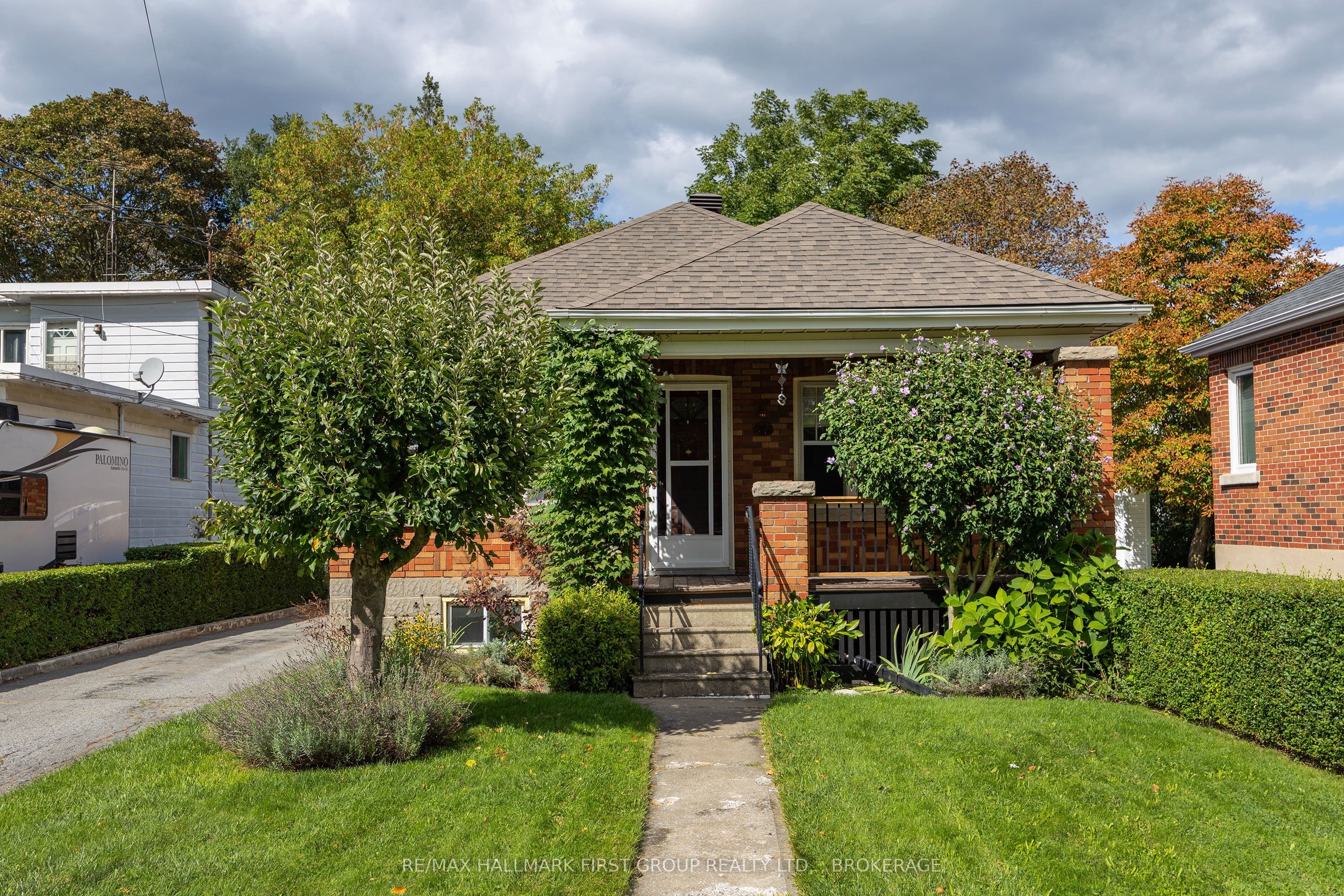 49 Park Street, Kingston, ON K7L 1J7