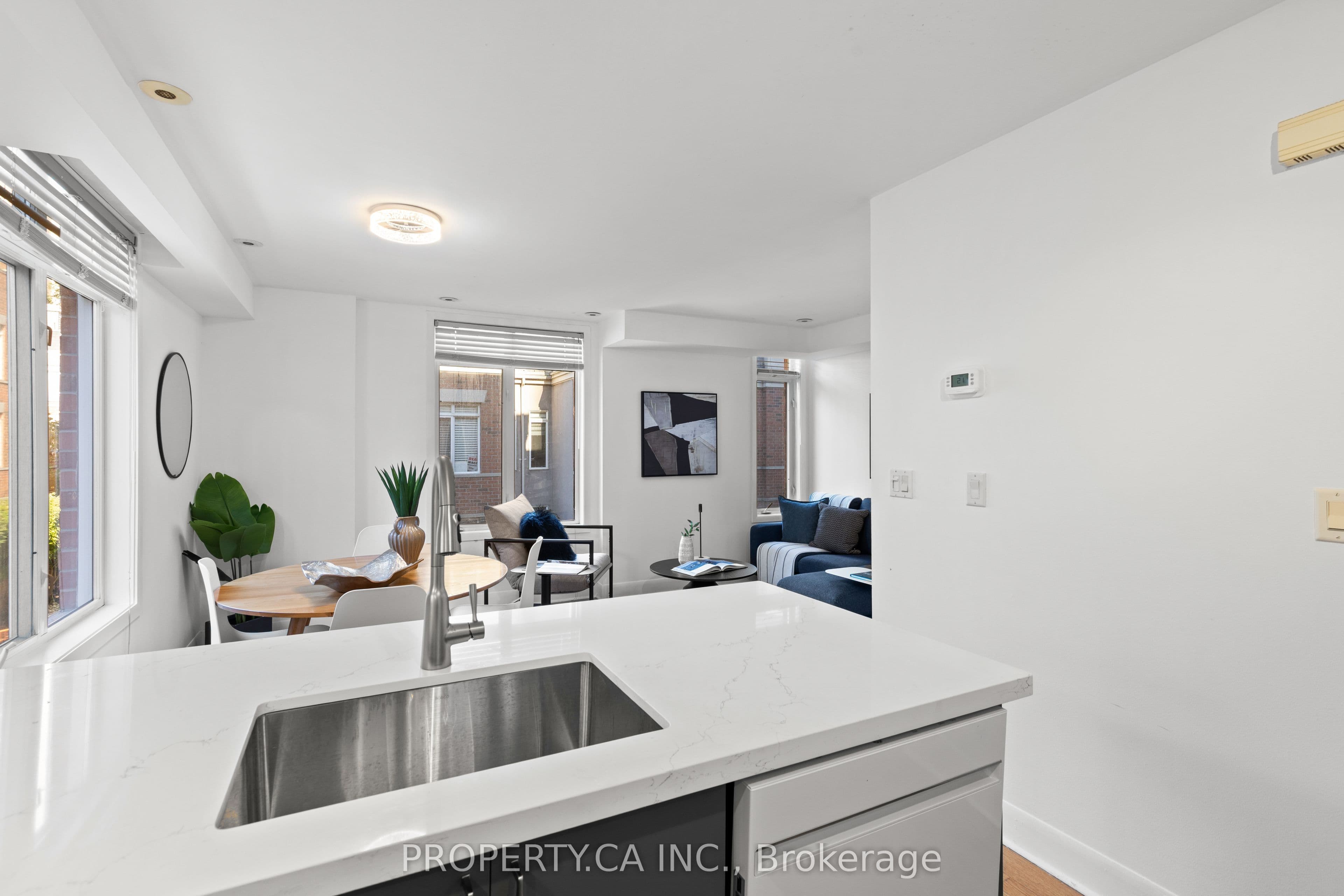 415 Jarvis Street 336, Toronto, ON M4Y 3C1