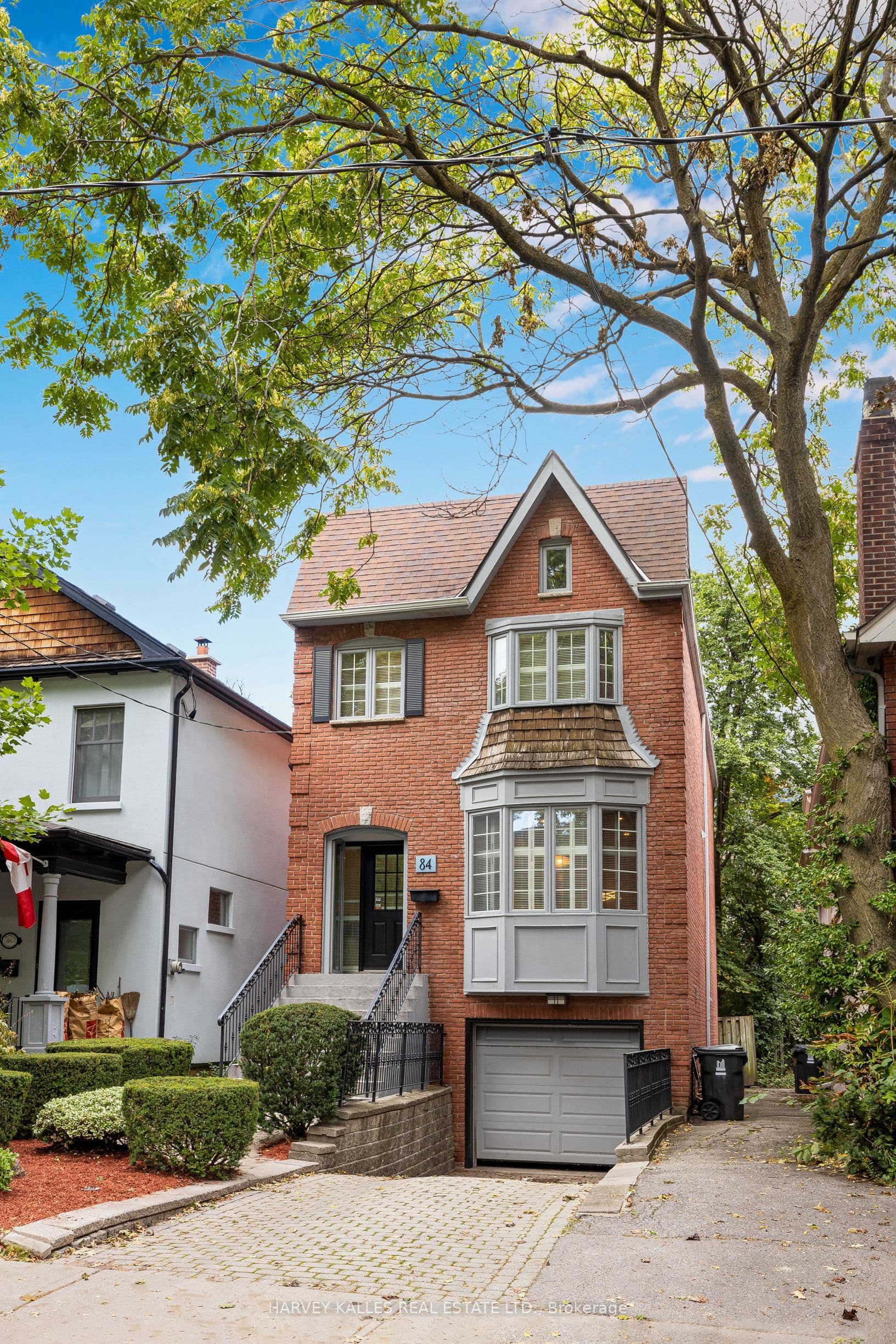 84 Walmsley Boulevard, Toronto, ON M4V 1X6