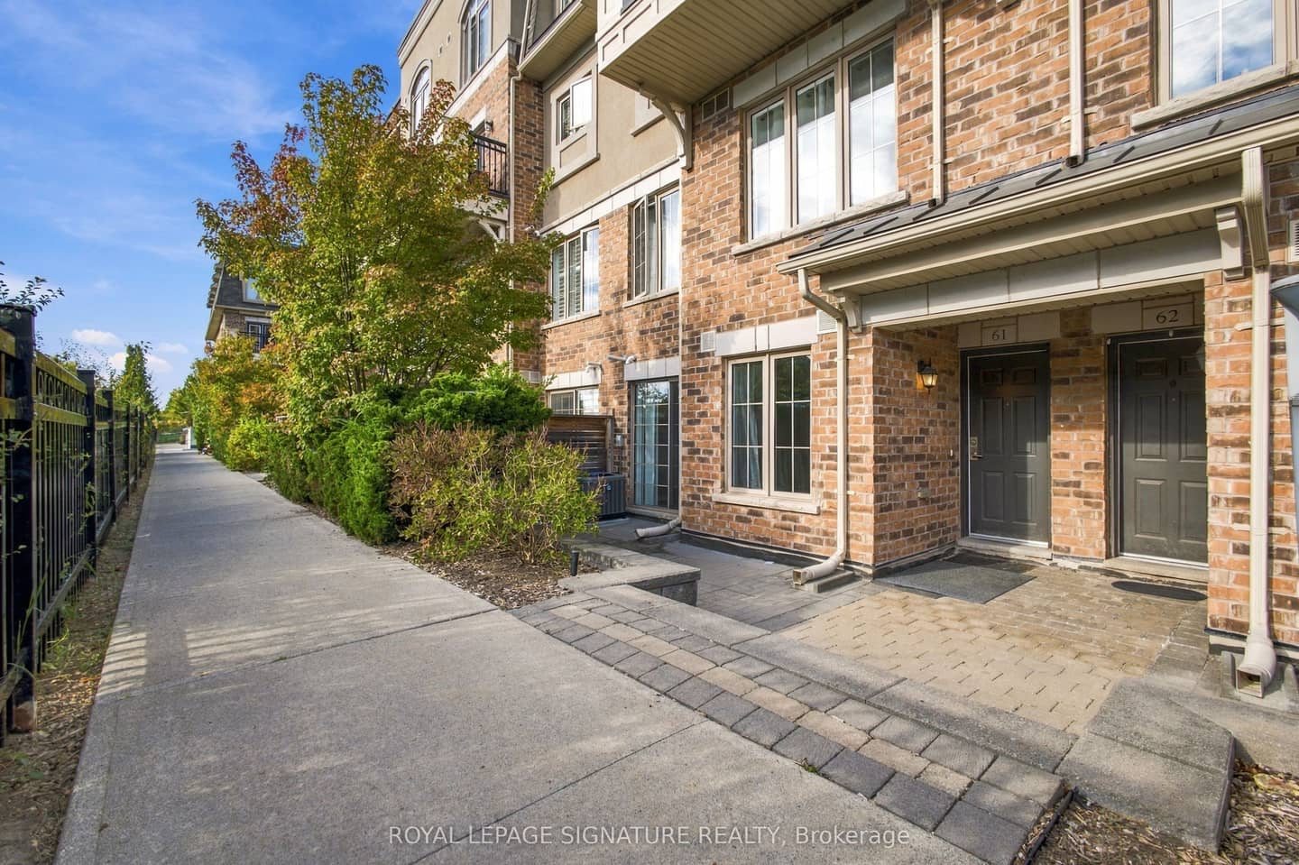 2441 Greenwich Drive 61, Oakville, ON L6M 0S3