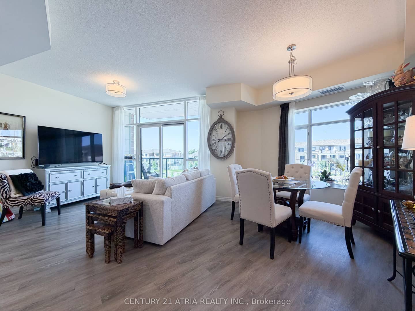 460 William Graham Drive 317, Aurora, ON L4G 1X9
