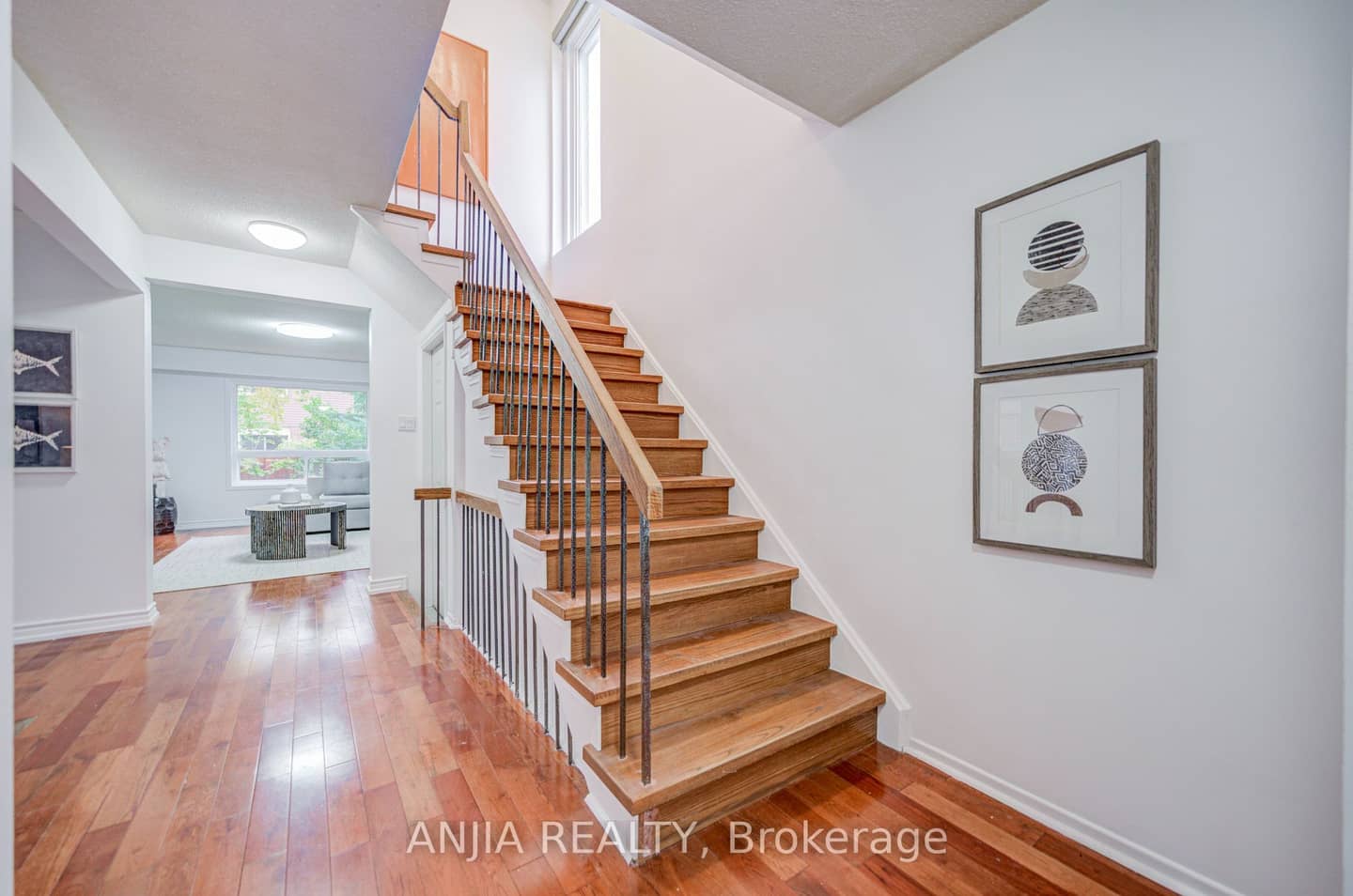 3 Mossbrook Crescent, Toronto, ON M1W 2W8