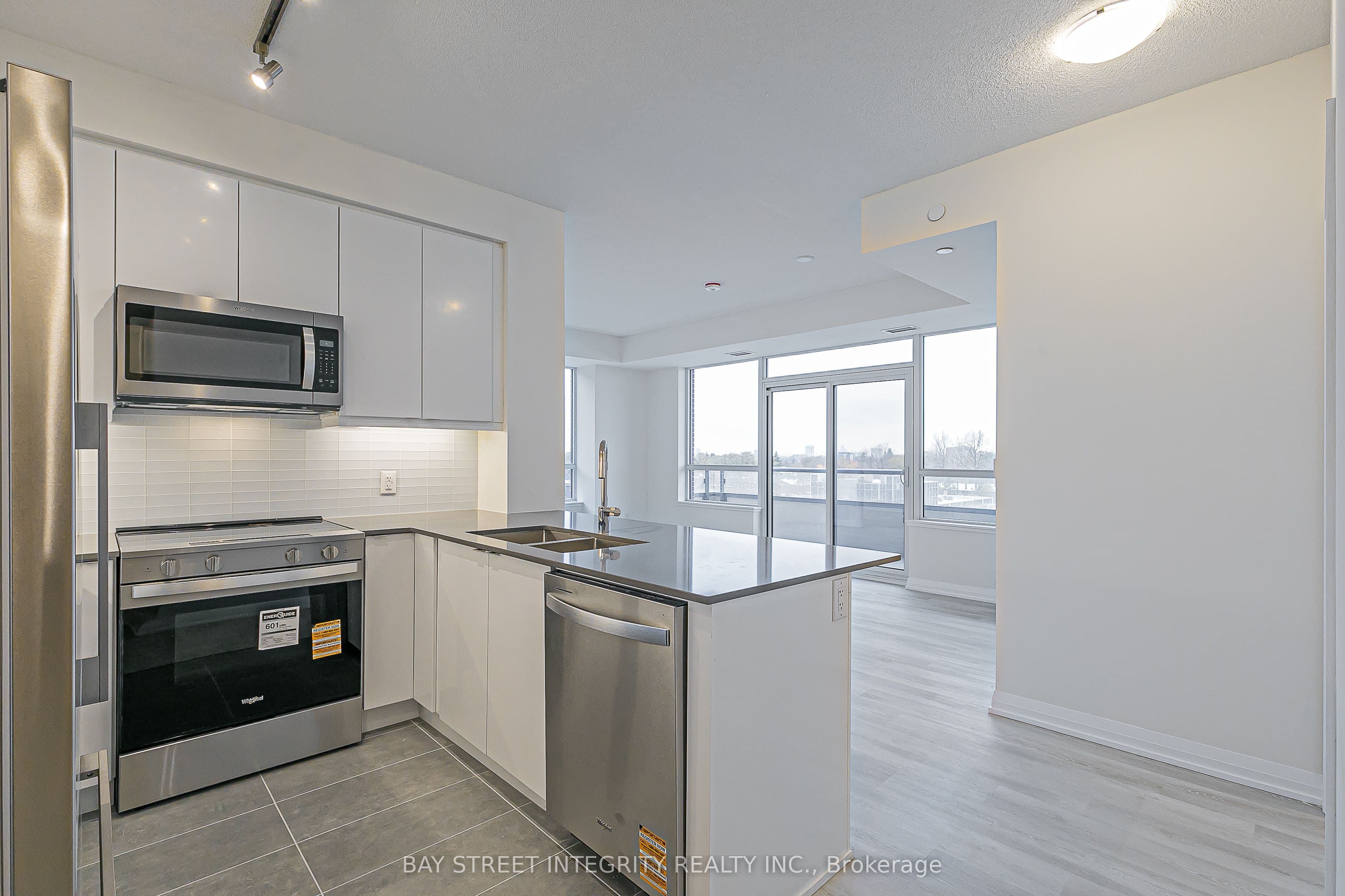 3260 SHEPPARD Avenue E 710, Toronto, ON M1T 3K3