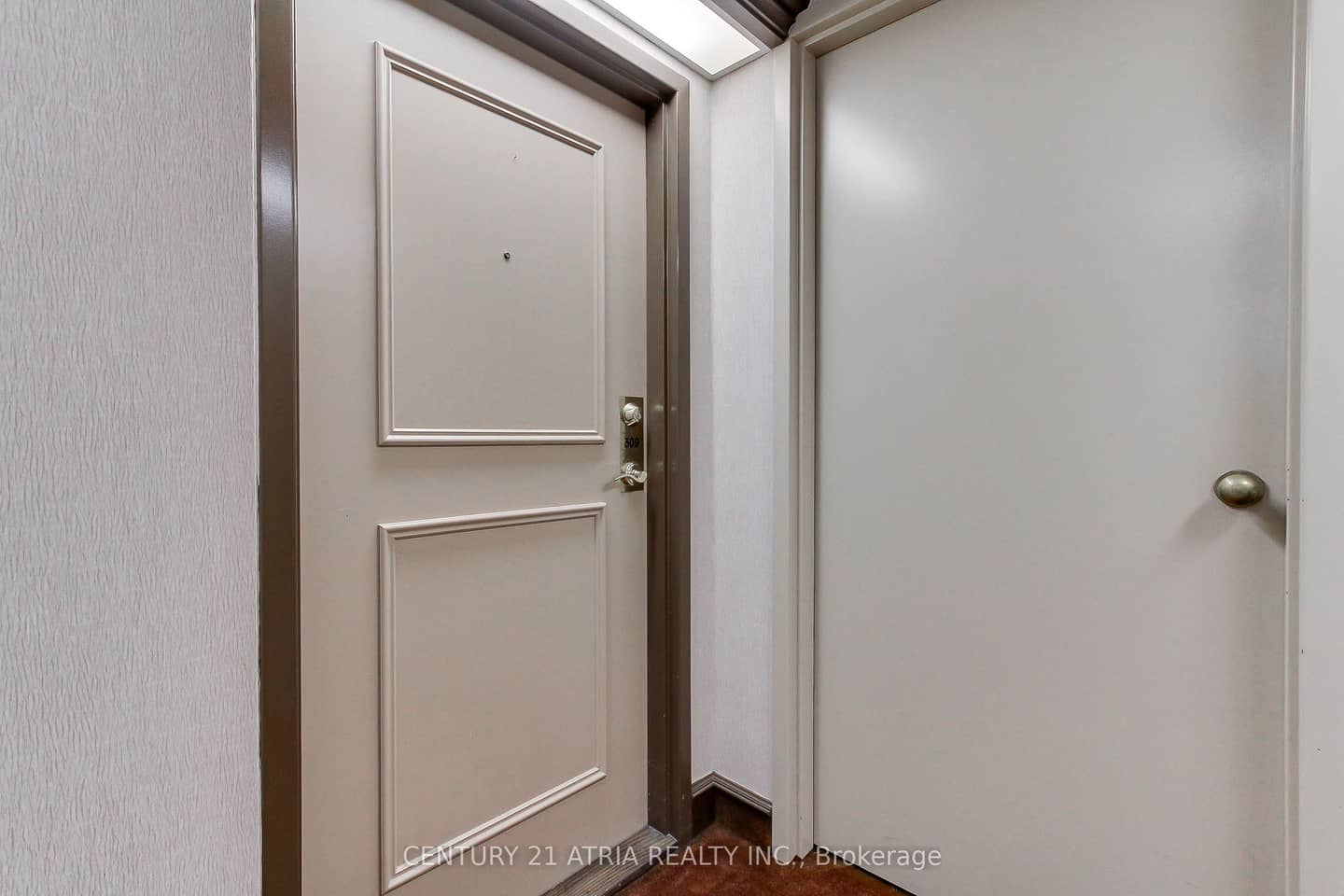 270 Davis Drive 309, Newmarket, ON L3Y 8K2