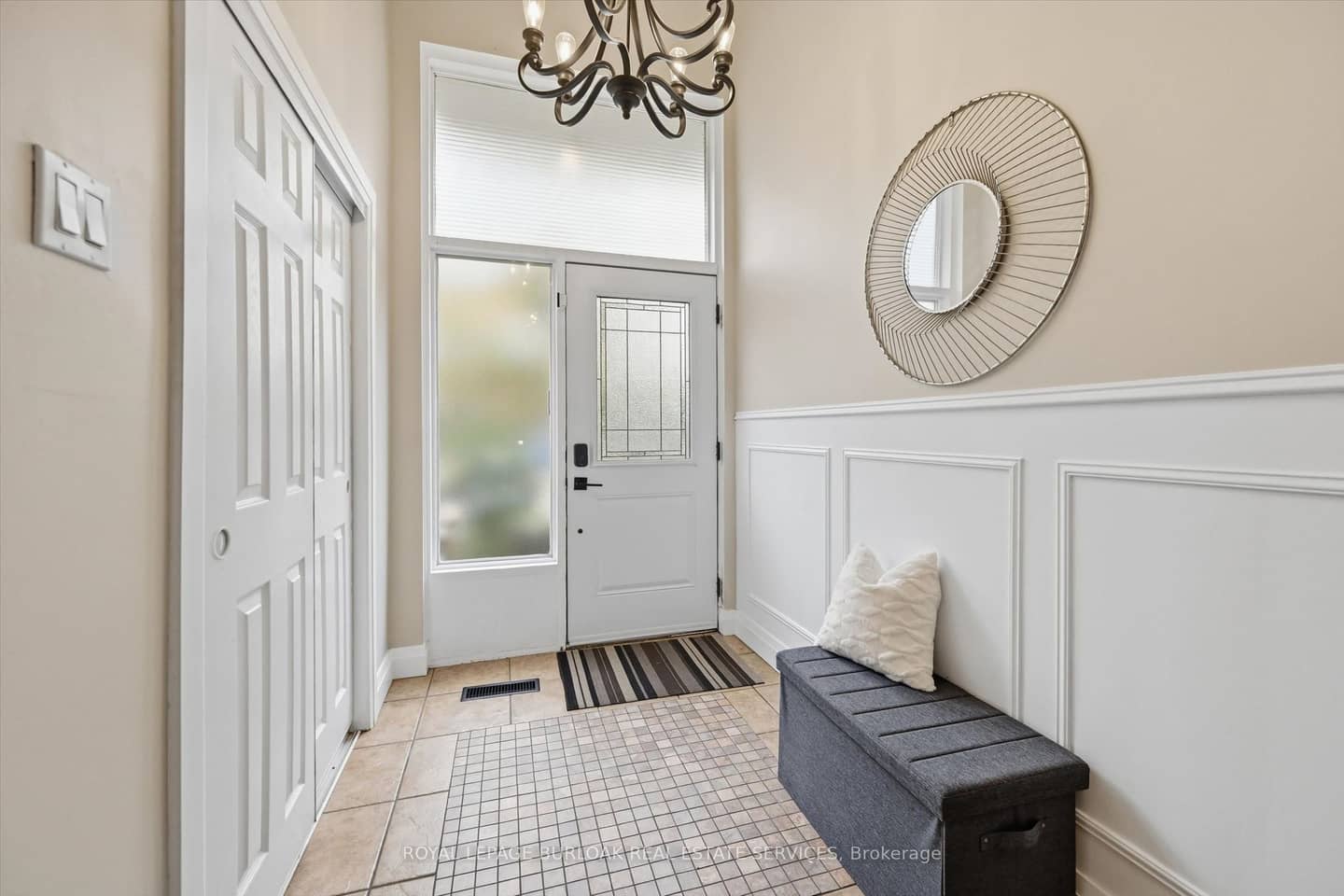 5474 Schueller Crescent, Burlington, ON L7L 3T2