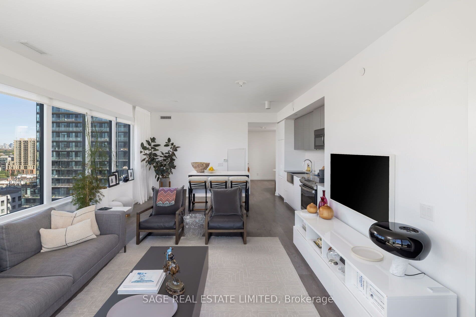 270 Dufferin Street 1214, Toronto, ON M6K 0H8