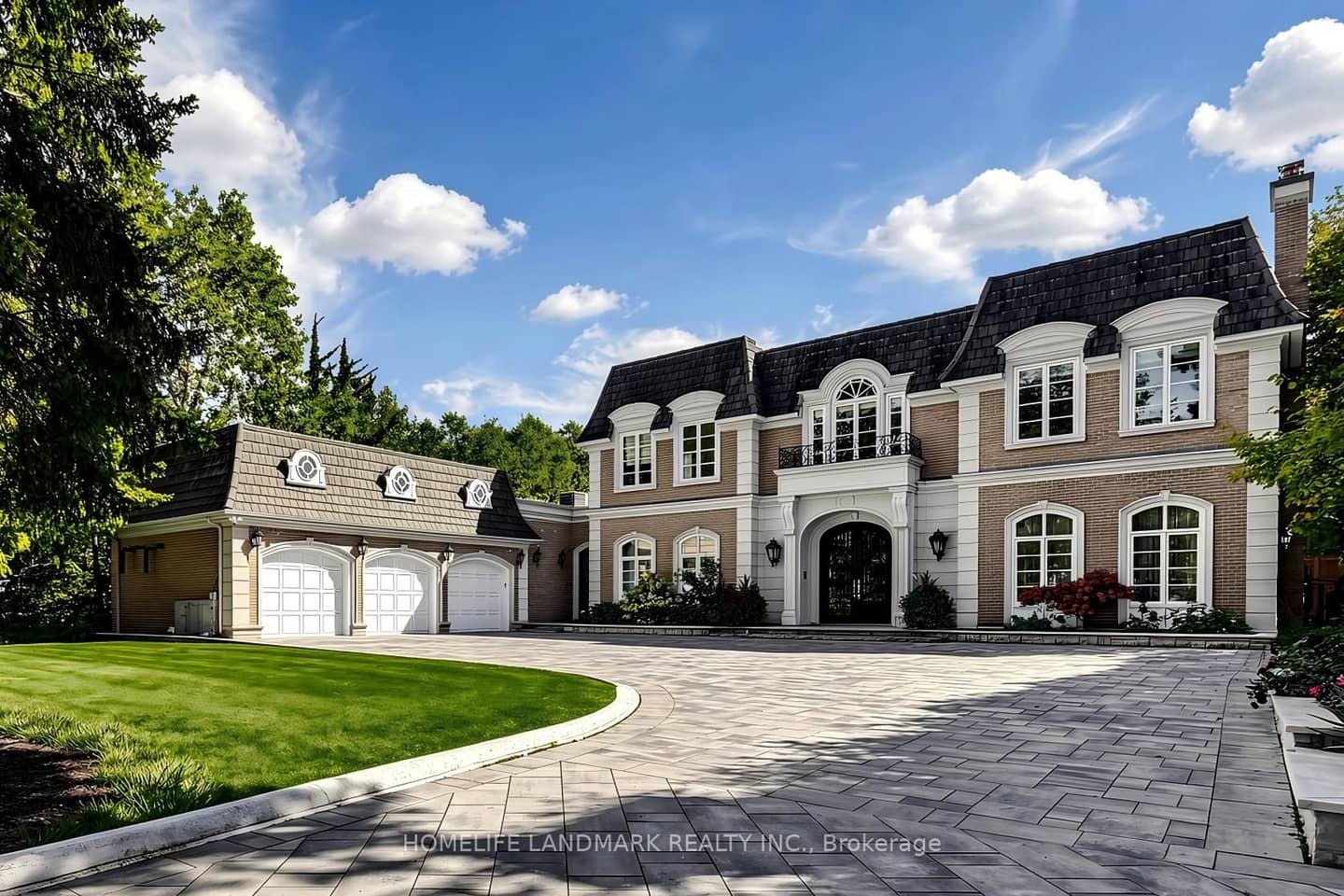 25 The Bridle Path, Toronto, ON M2L 1C9