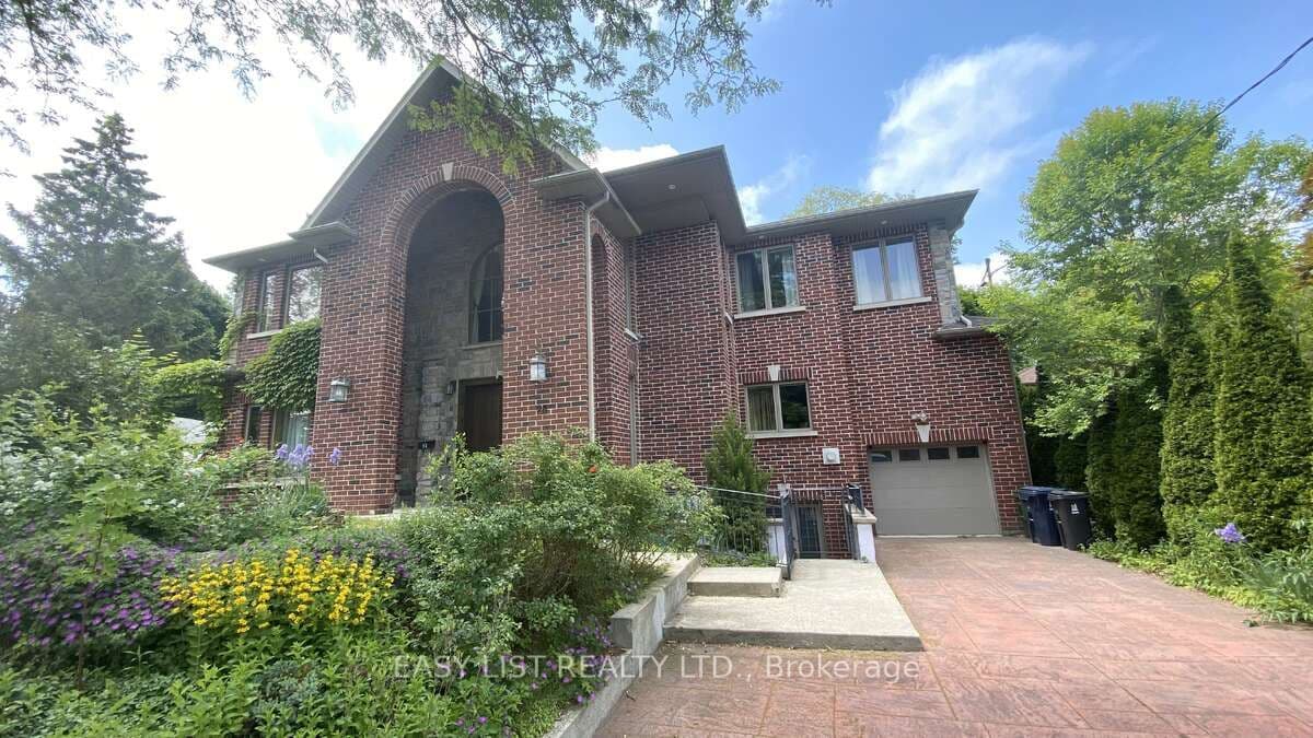 98 Burbank Drive, Toronto, ON M2K 1N4