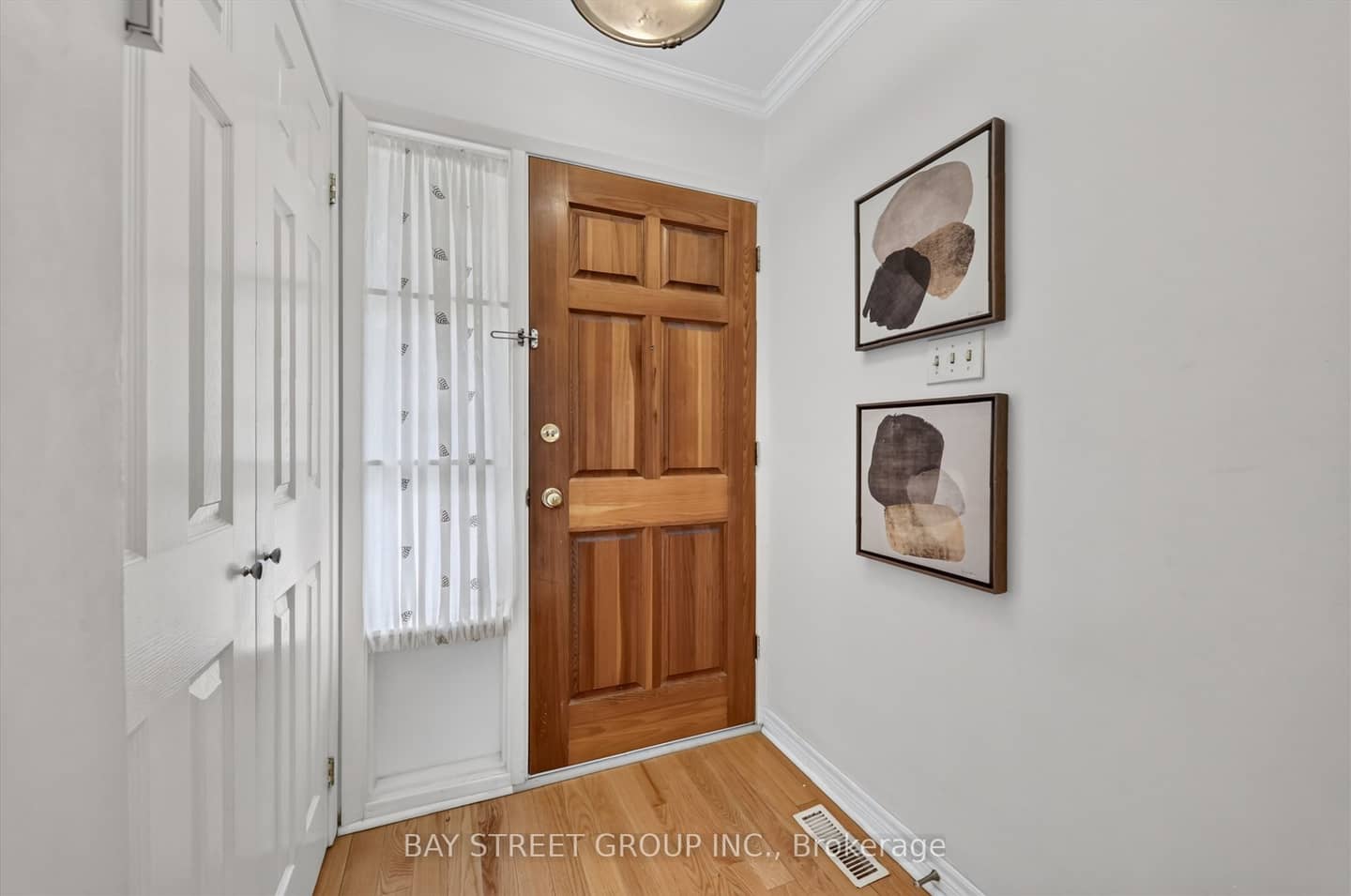 95 Tineta Crescent, Toronto, ON M1S 2Y5
