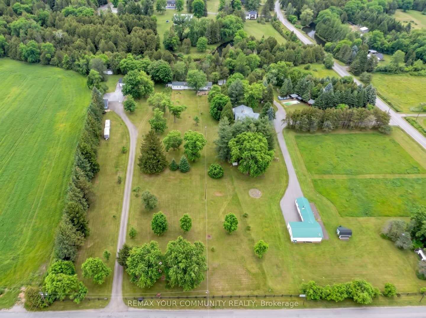 700 Catering Road S, Georgina, ON L0E 1R0