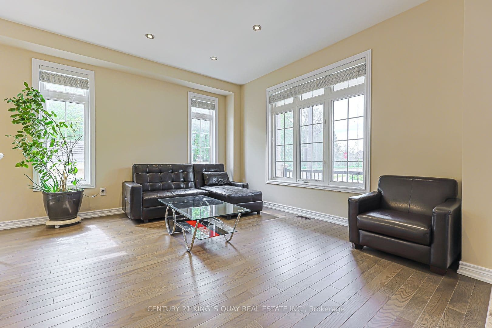 1 Bloom Street, Markham, ON L6B 0Z7