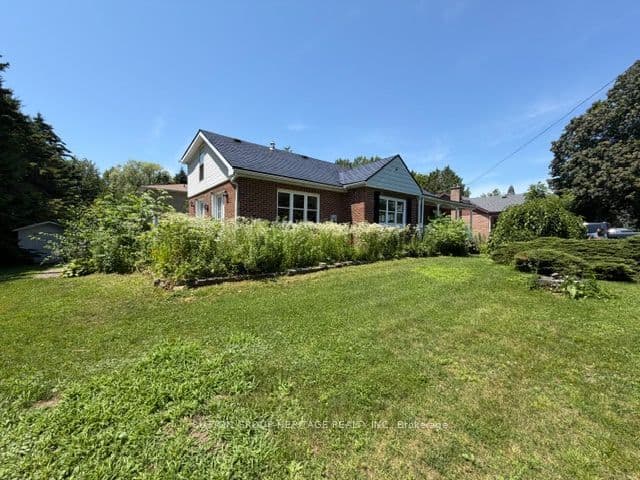 29 Brook Road S, Cobourg, ON K9A 4G3