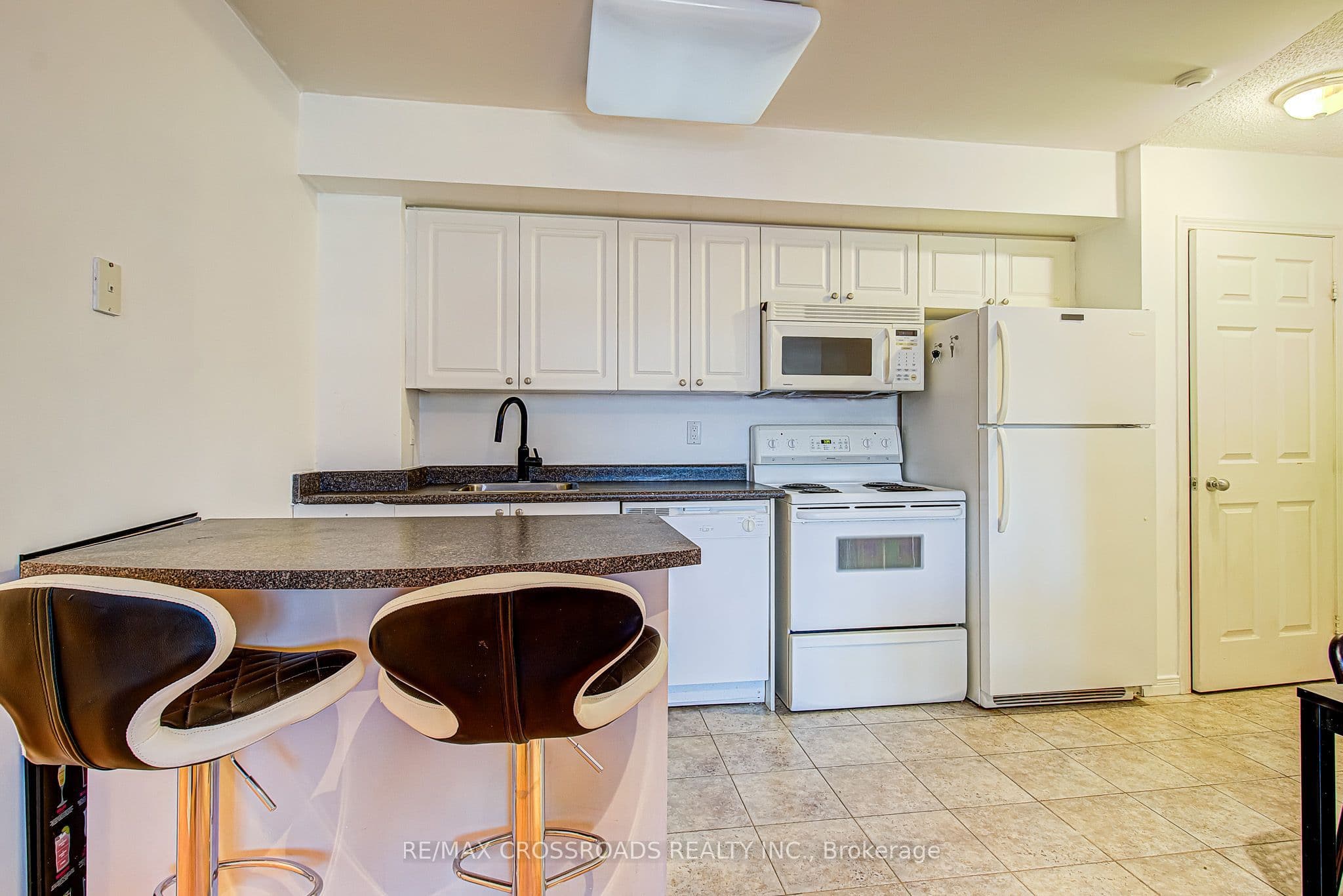30 Harrison Garden Boulevard 1512, Toronto, ON M2N 7A9