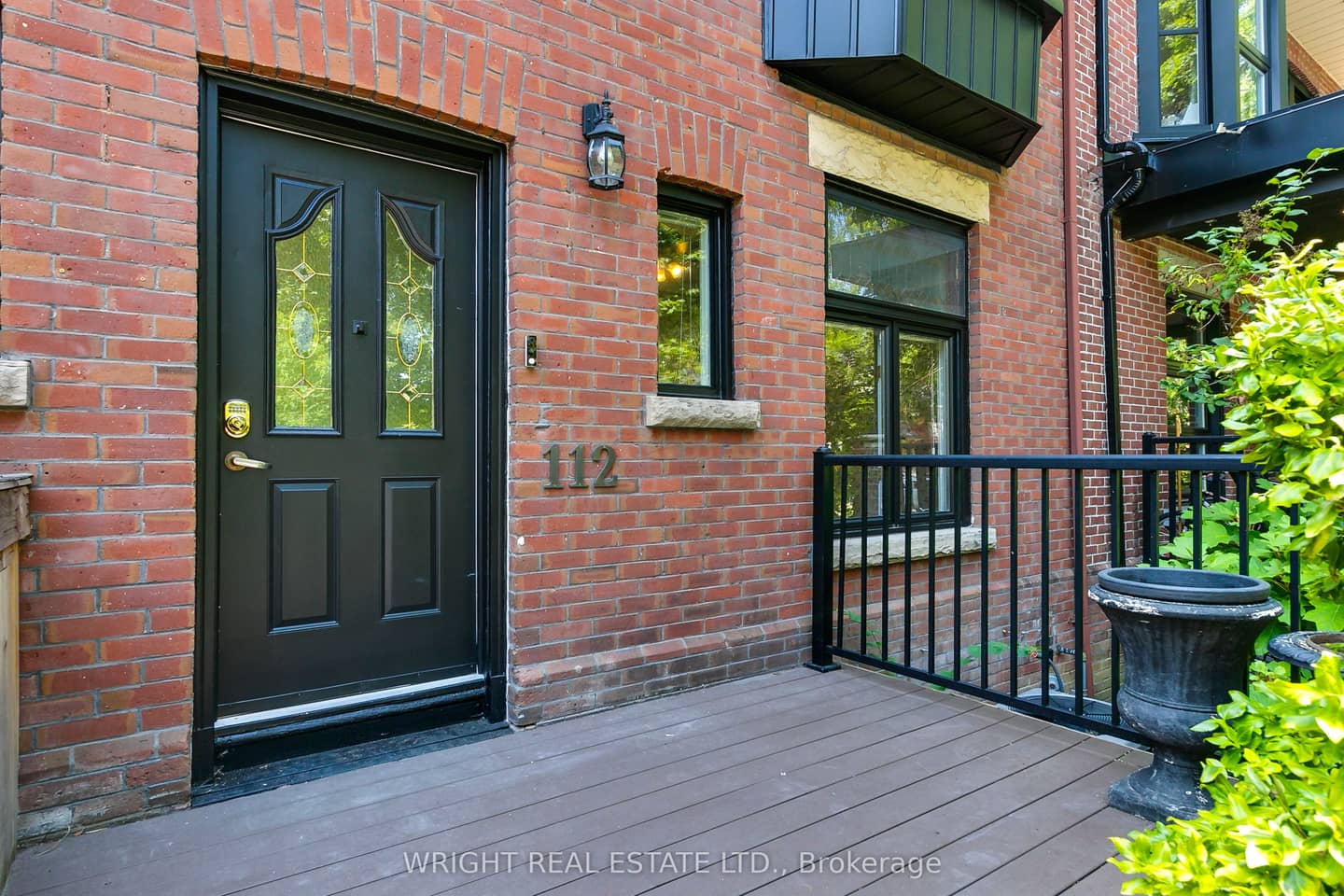 112 Albany Avenue, Toronto, ON M5R 3C4