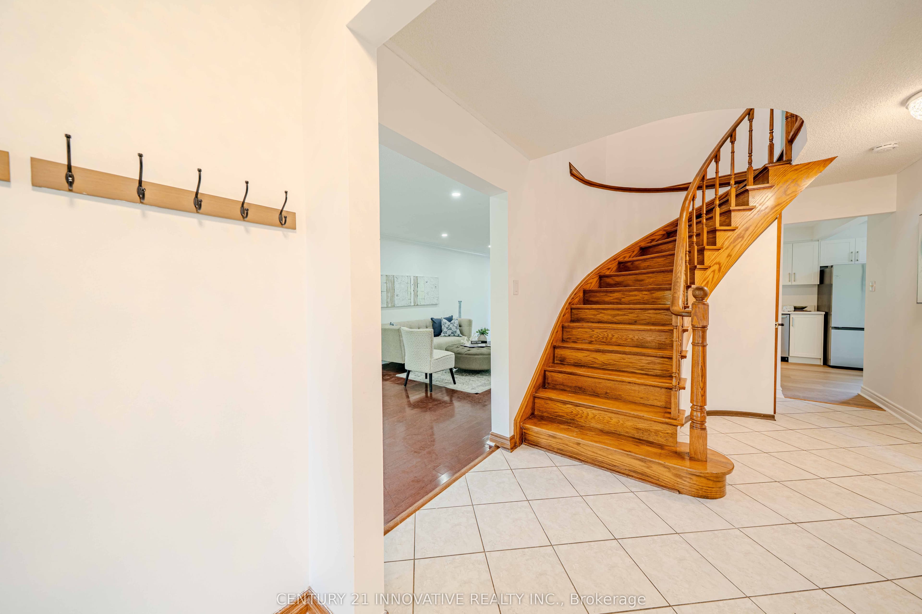 172 Lawson Road, Toronto, ON M1C 2J4