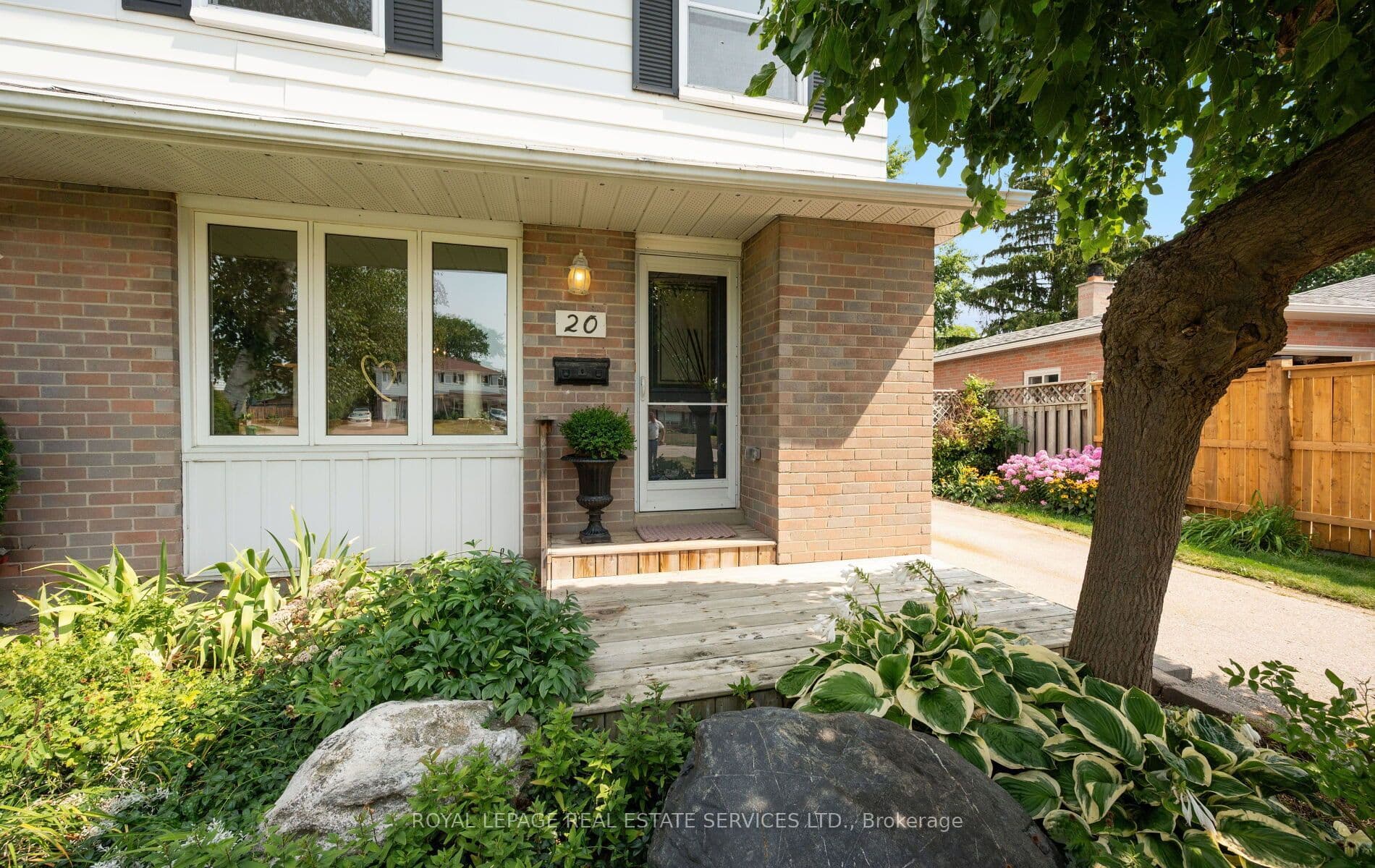 20 Glengrove Court, Brampton, ON L6S 1Z3