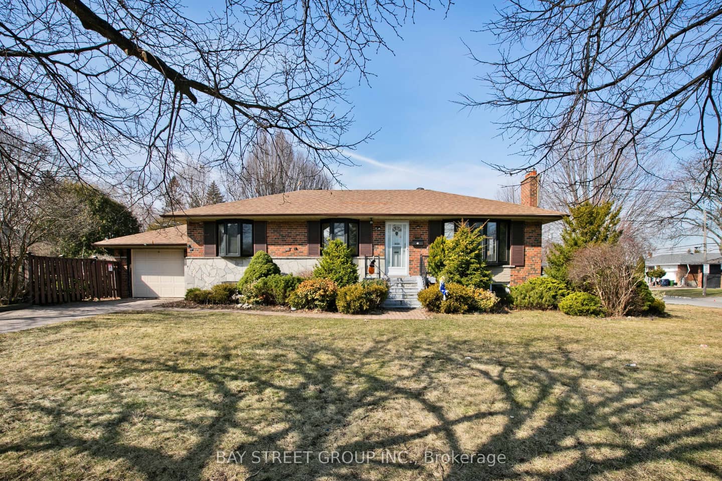 67 Elvaston Drive, Toronto, ON M4A 1N5