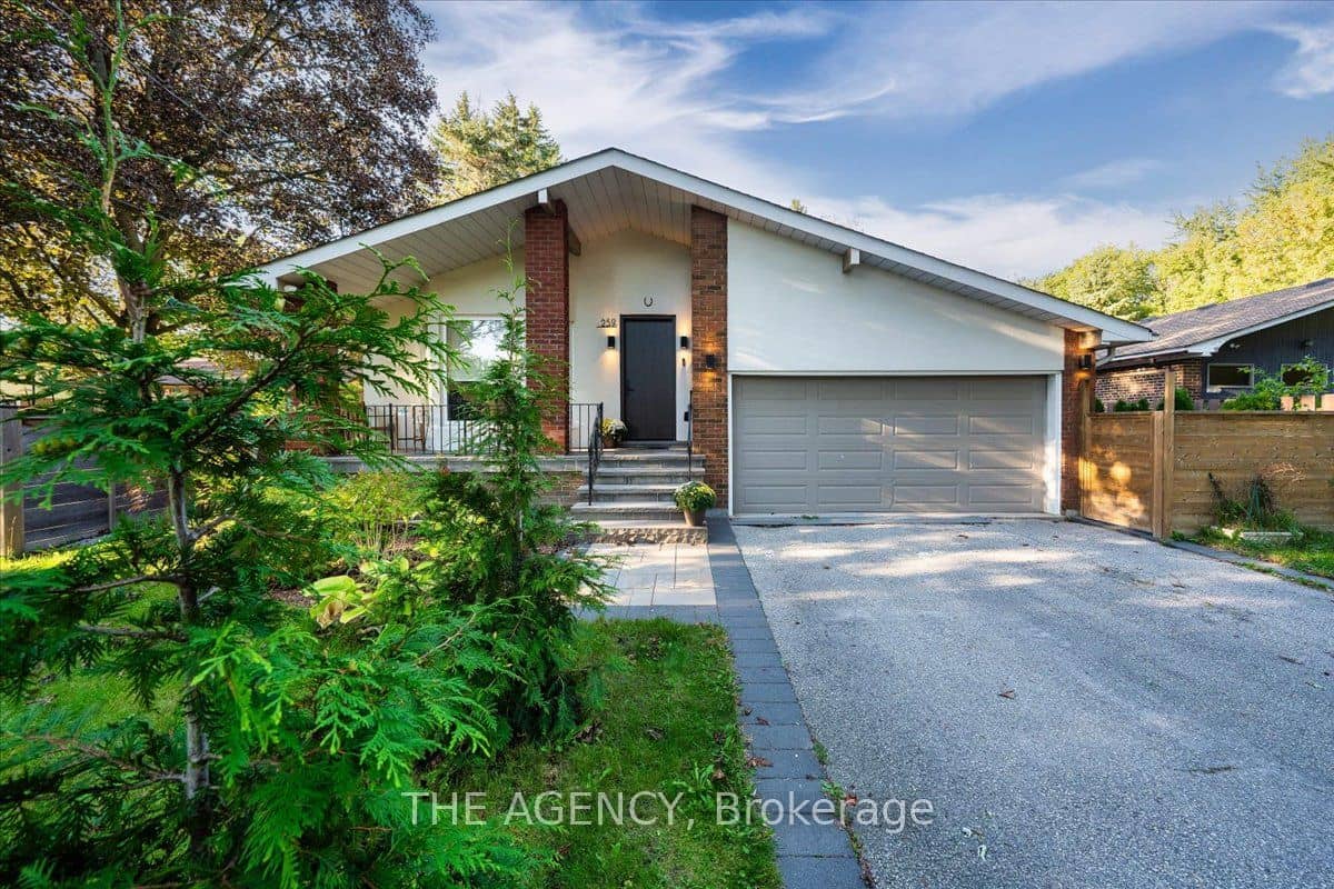 259 Rumble Avenue, Richmond Hill, ON L4C 4G5