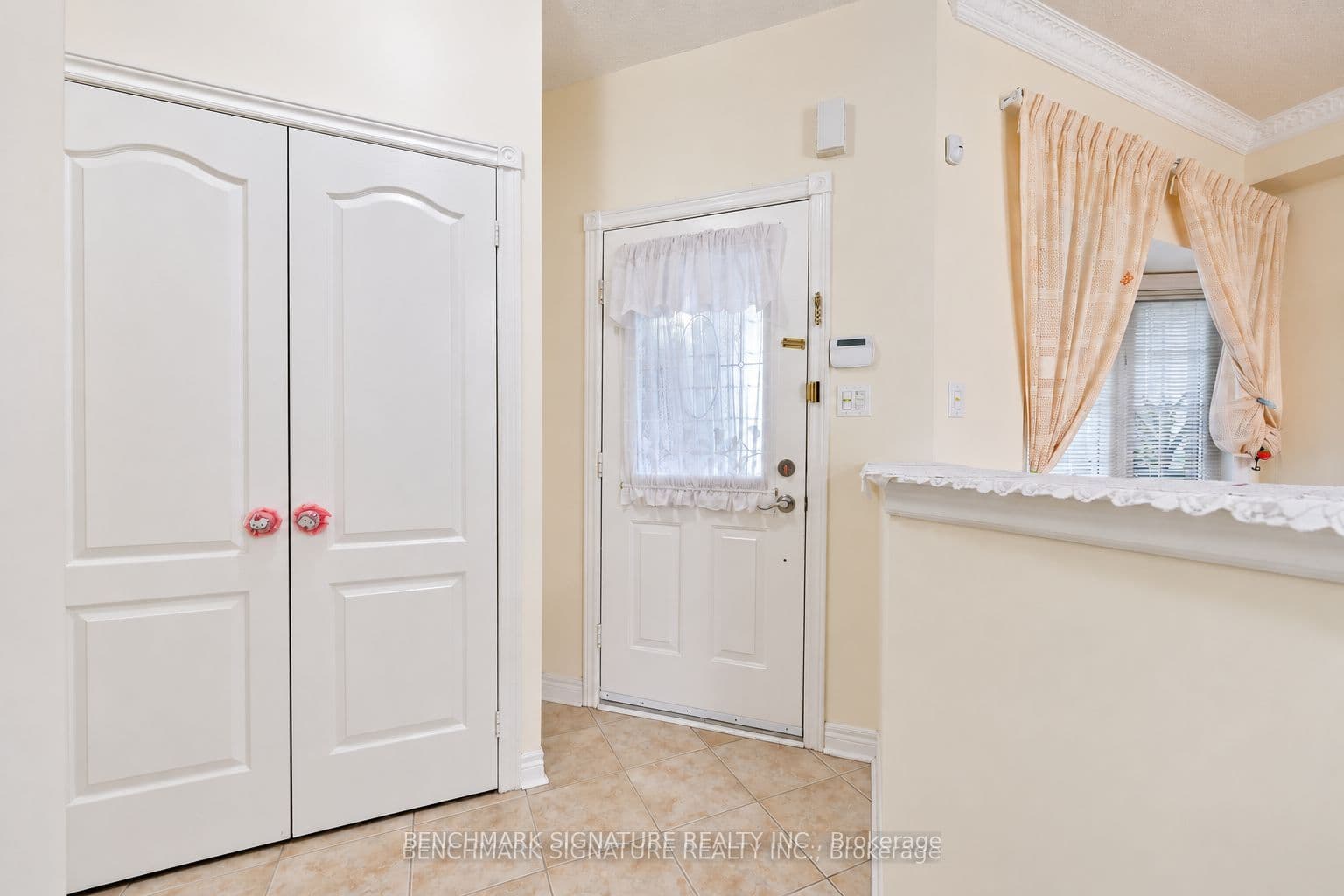 27 Avenida Street, Markham, ON L3S 4J4