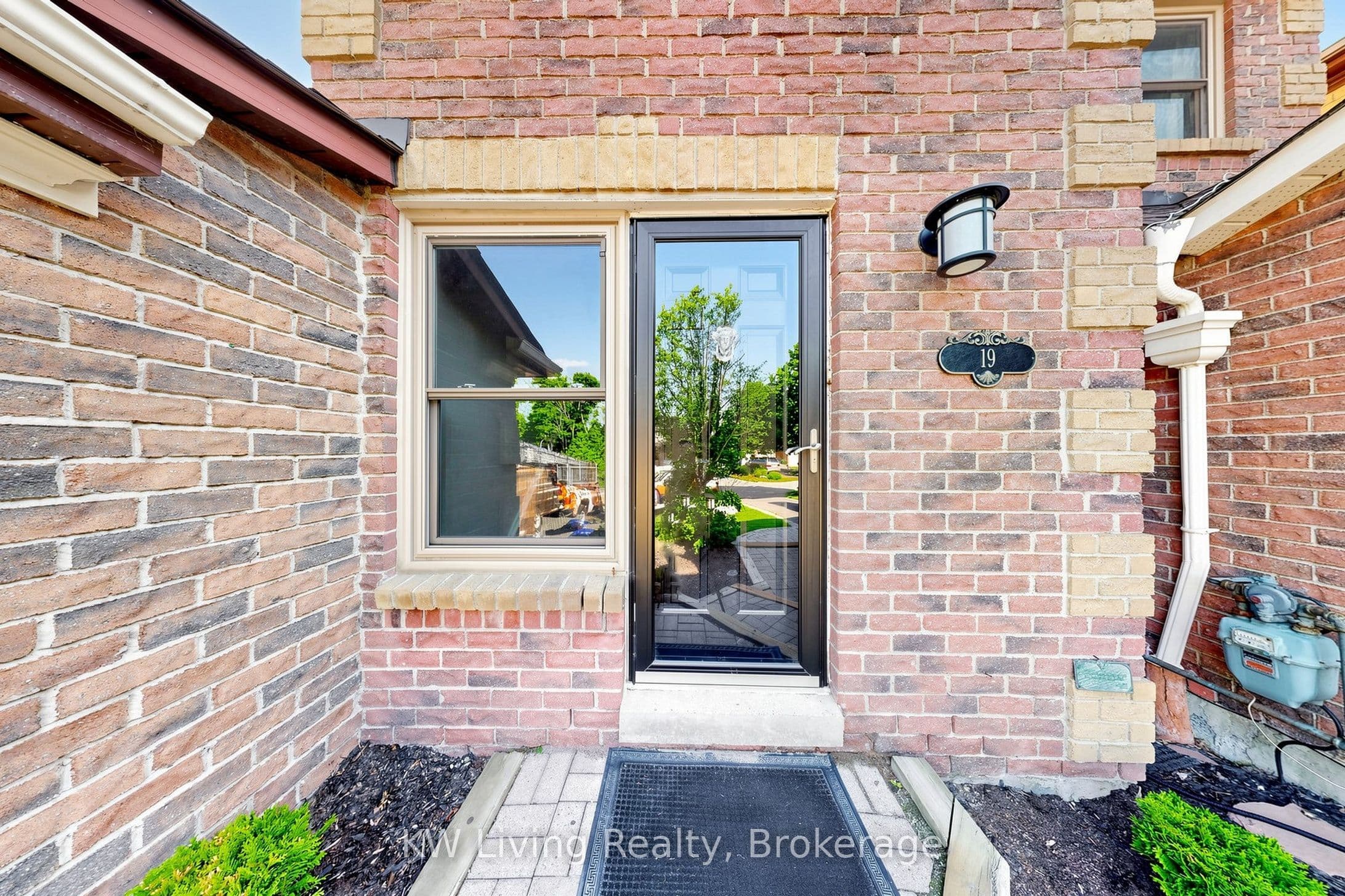 19 Sarah Jane Court, Markham, ON L3P 4A6