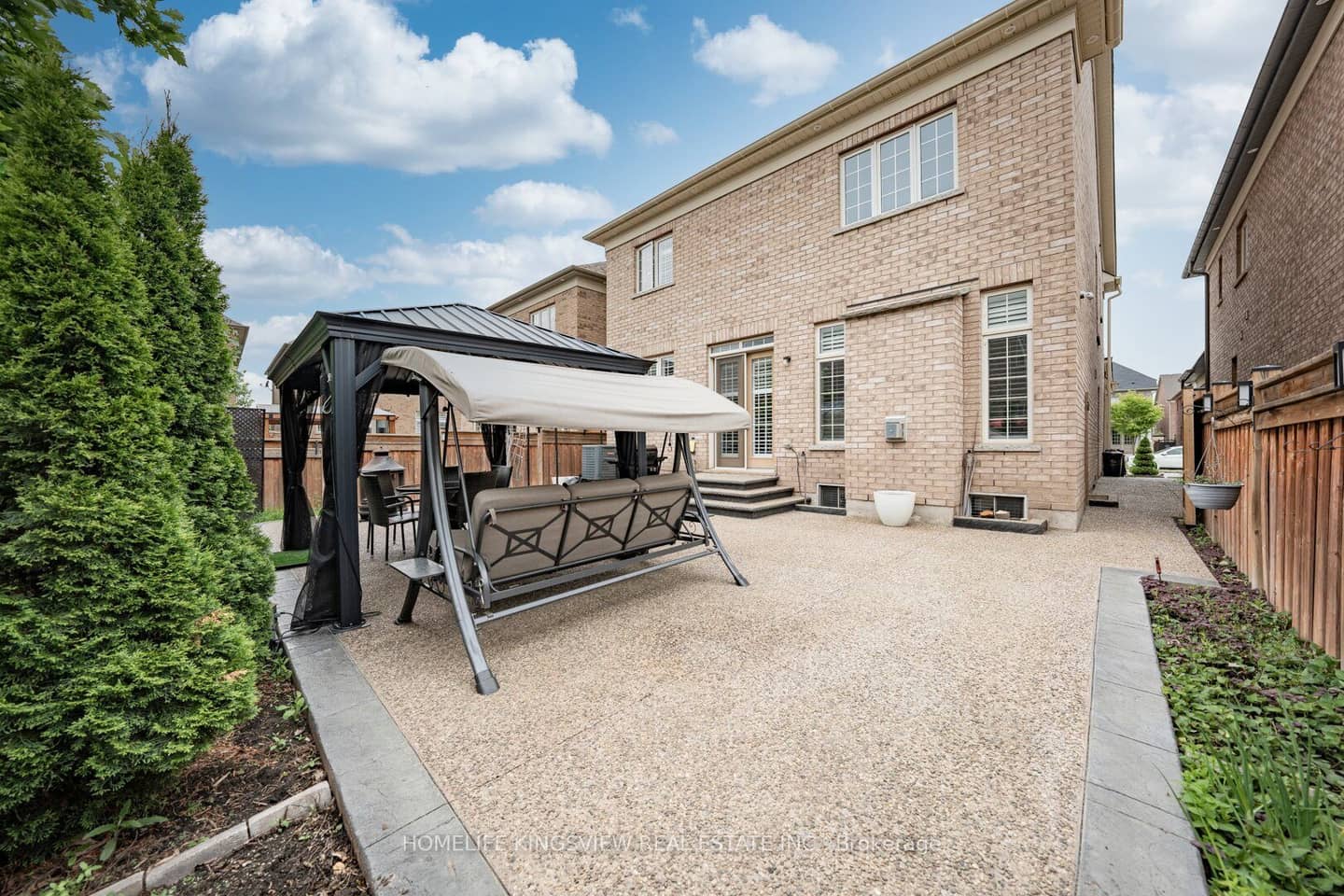 61 Ross Vennare Crescent, Vaughan, ON L0J 1C0