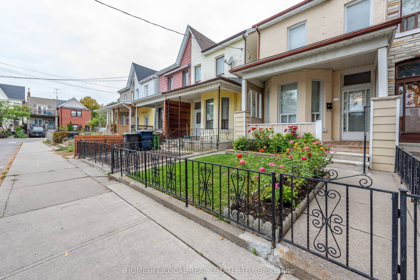 38 Gordon Street, Toronto, ON M6K 1P6