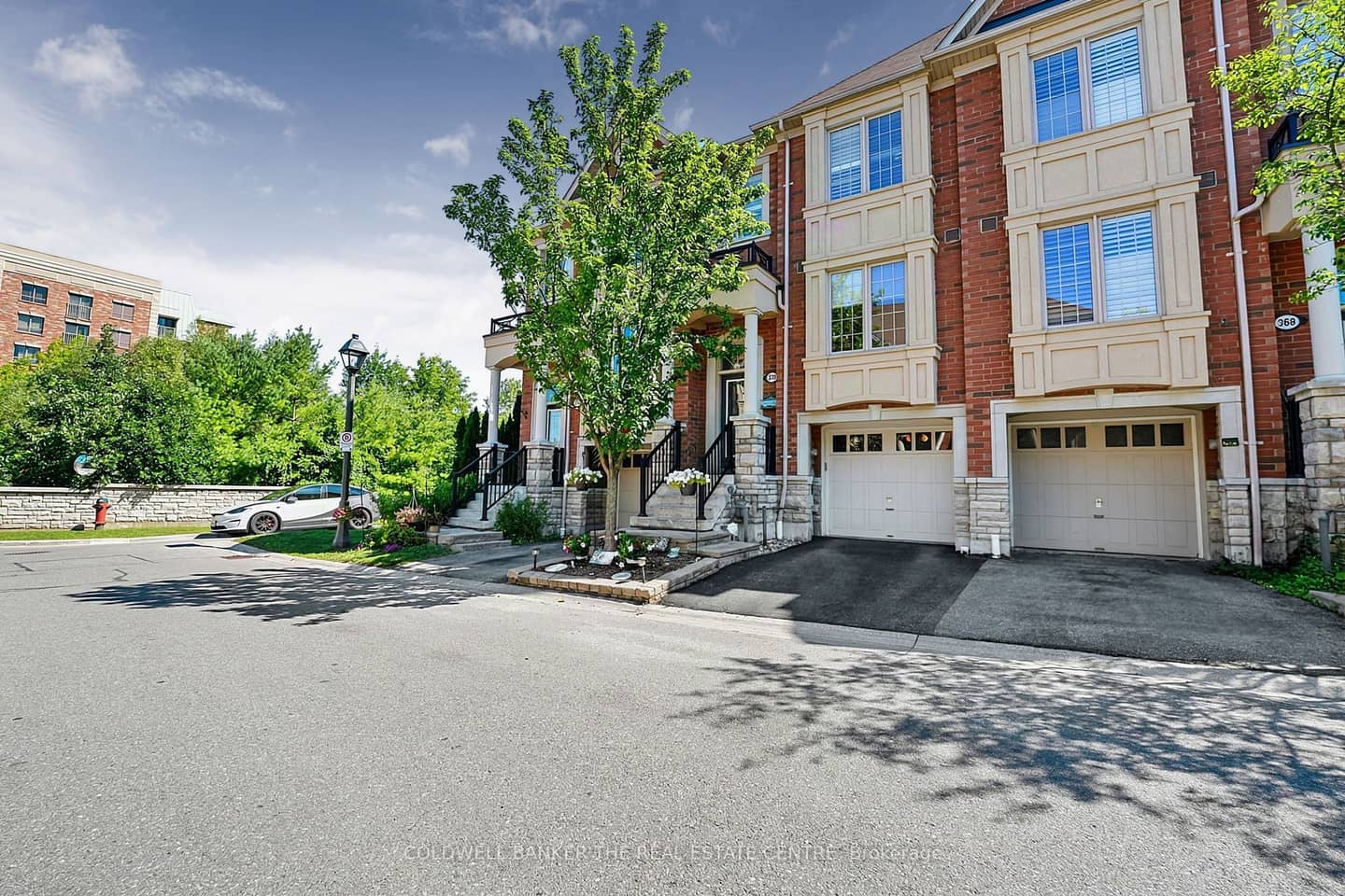 370 Doak Lane, Newmarket, ON L3Y 0A8