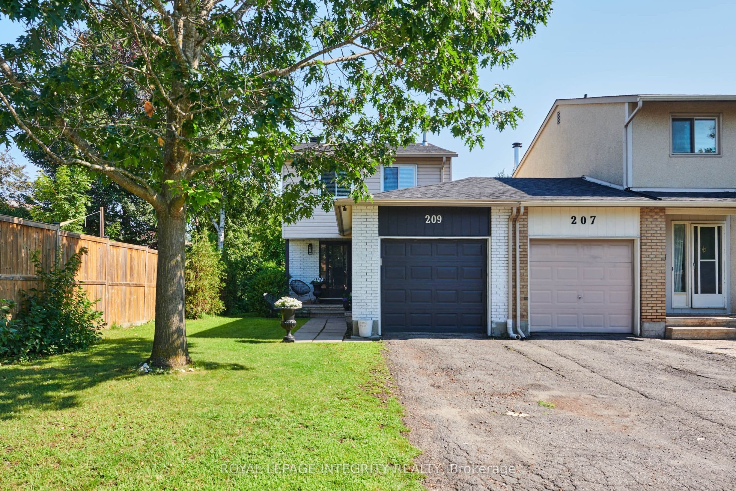 209 SHERWAY Drive, Barrhaven, ON K2J 2B3
