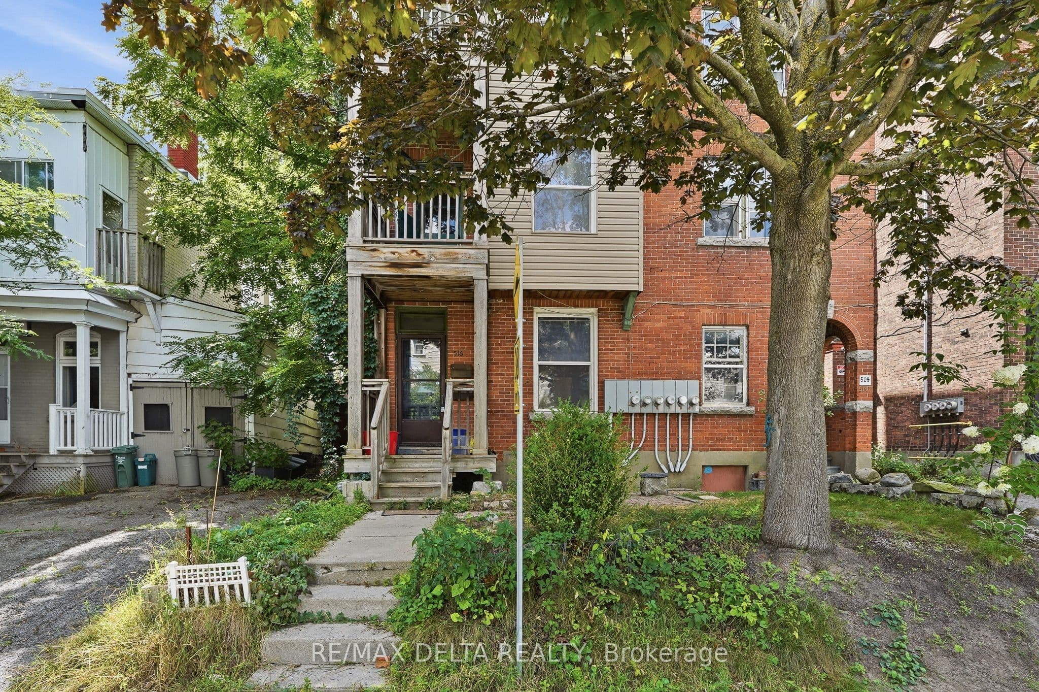 516 Bay Street 2, Ottawa Centre, ON K1R 6B2