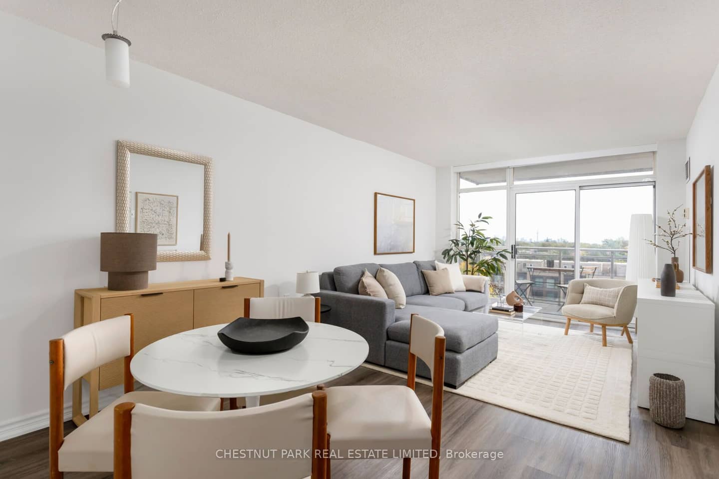 650 Lawrence Avenue W 704, Toronto, ON M6A 3E8