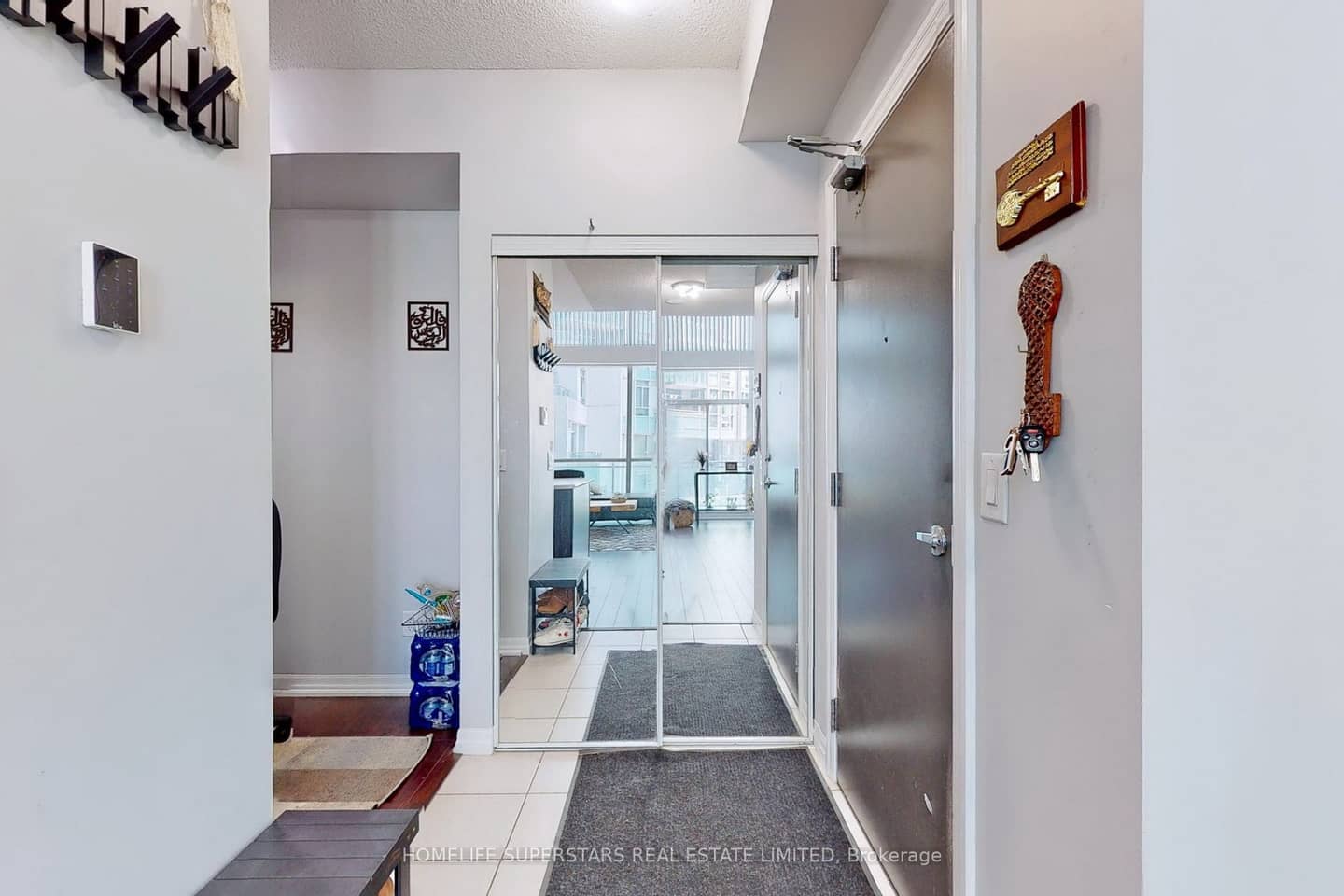 223 Webb Drive 1013, Mississauga, ON L5B 0E8