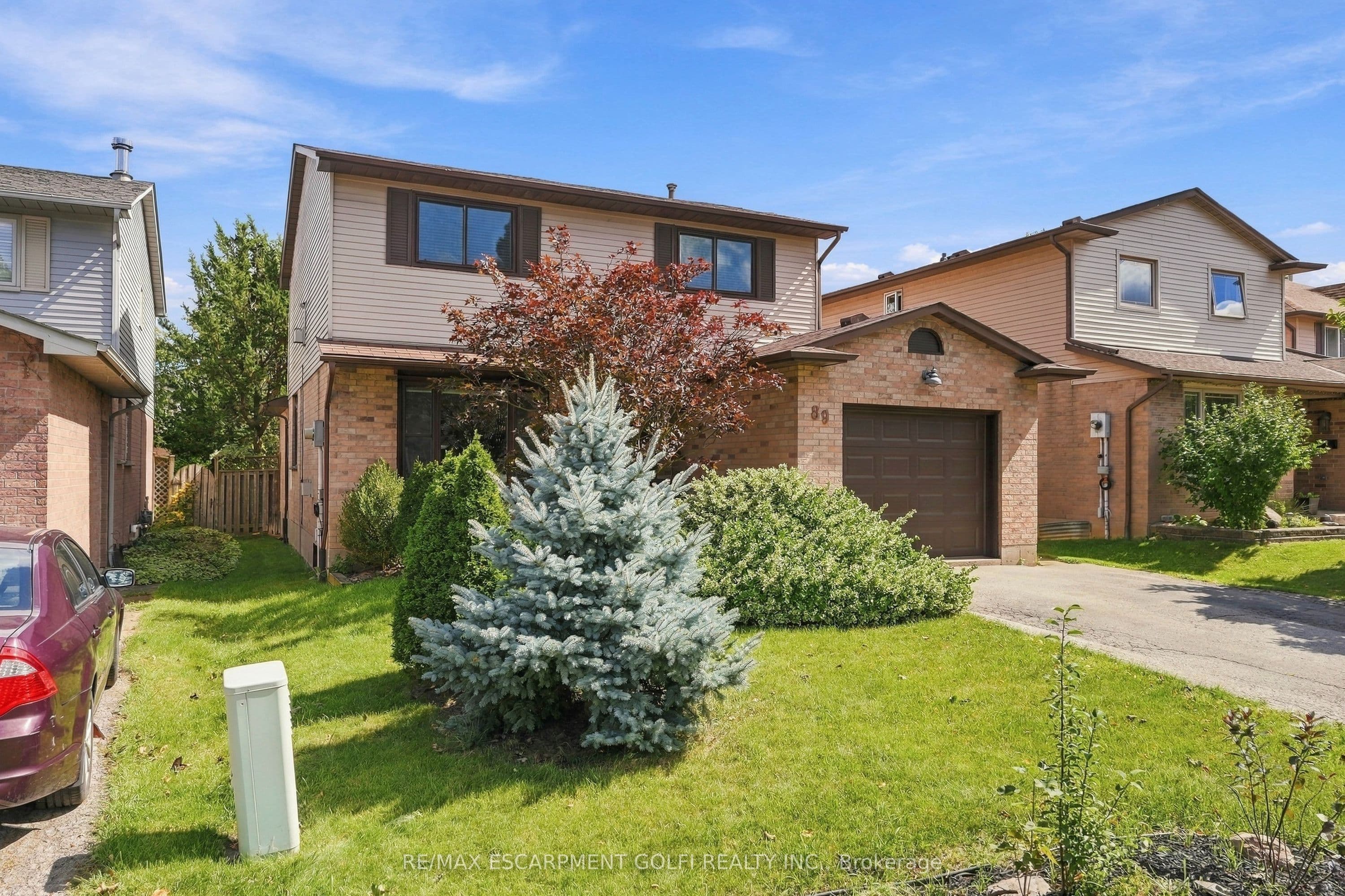 89 BRIGADE Drive, Hamilton, ON L9B 2B8