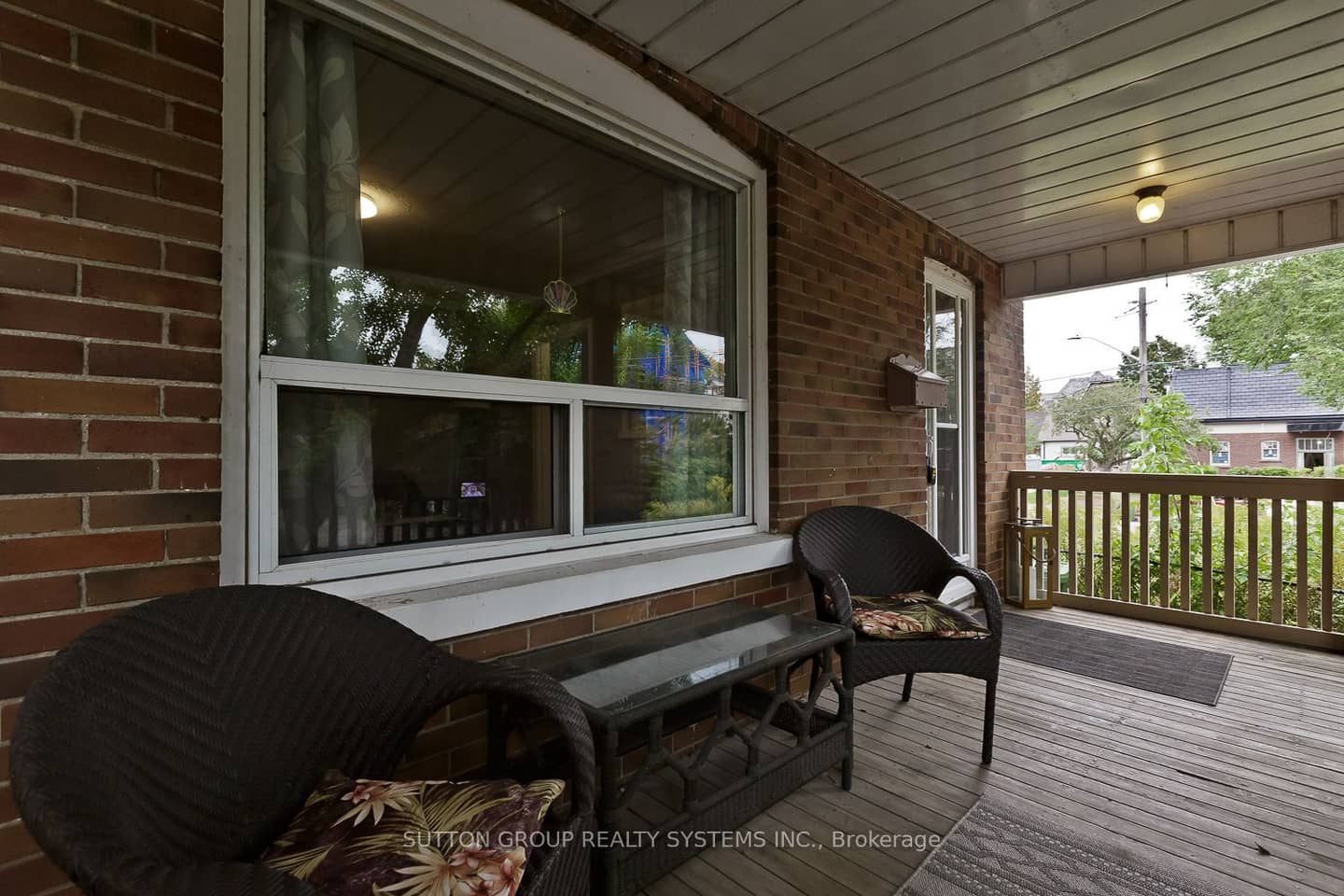 14 Lake Shore Drive, Toronto, ON M8V 1Z2