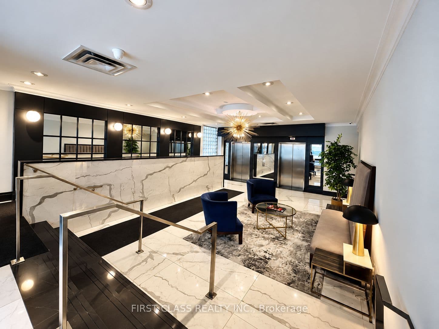 1231 Yonge Street 207, Toronto, ON M4T 2T8