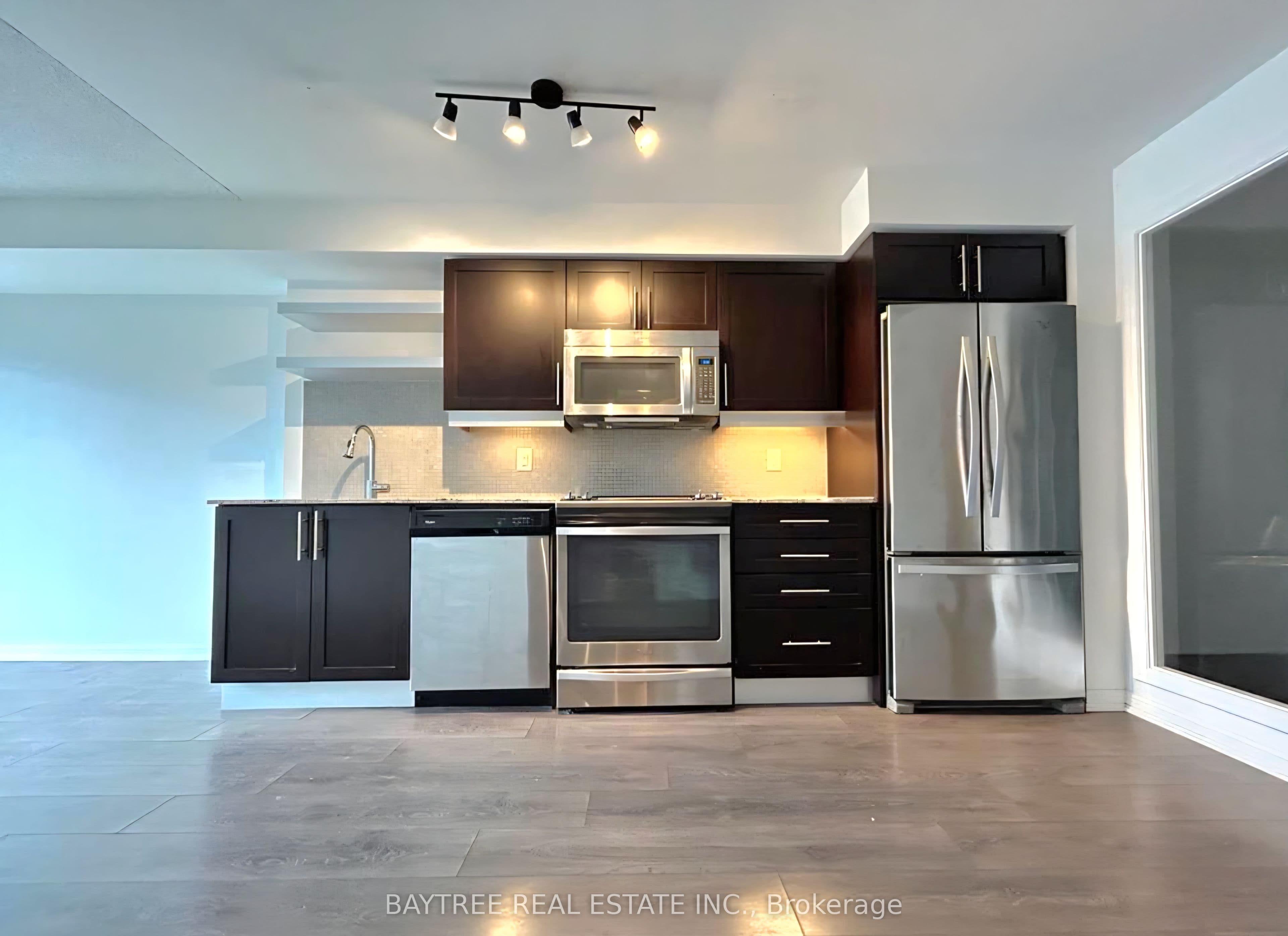 400 Adelaide Street E 1109, Toronto, ON M5A 4S3