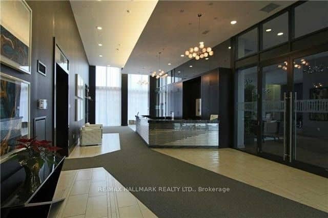 400 Adelaide Street E 206, Toronto, ON M5A 4S3