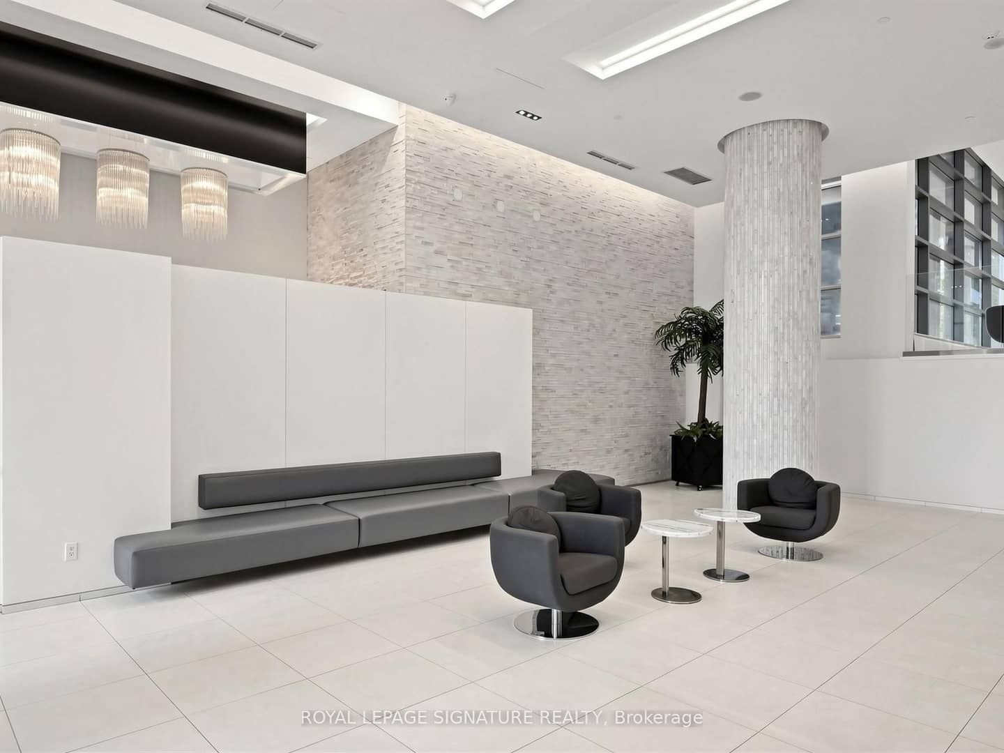 56 Annie Craig Drive 4704, Toronto, ON M8V 0C8