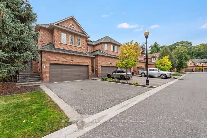 1905 Broad Hollow Gate 50, Mississauga, ON L5L 5X2
