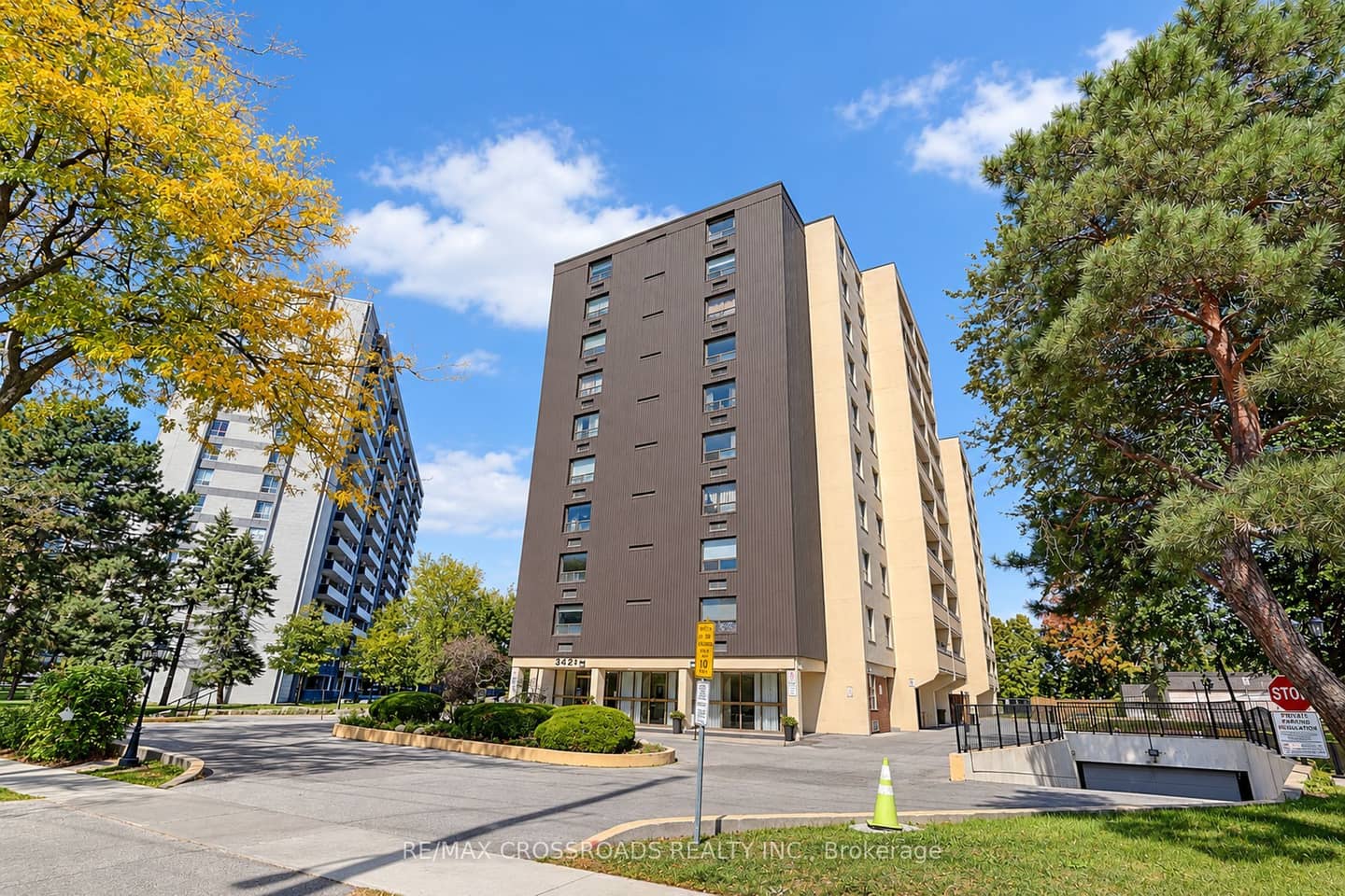 3420 Eglinton Avenue E 301, Toronto, ON M1J 2H9