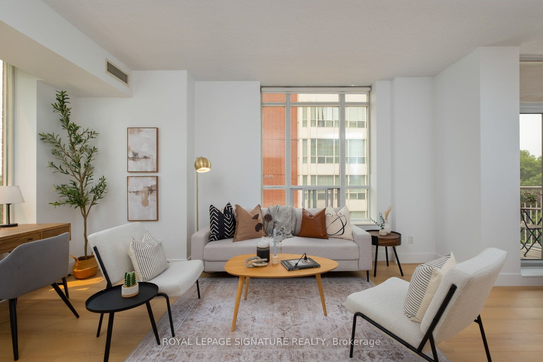 485 Rosewell Avenue 308, Toronto, ON M4R 2J2