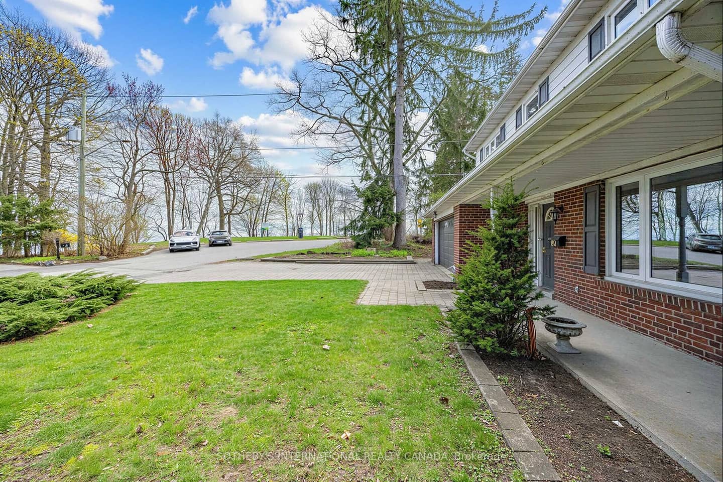 80 Ben Machree Drive, Mississauga, ON L5H 2S3
