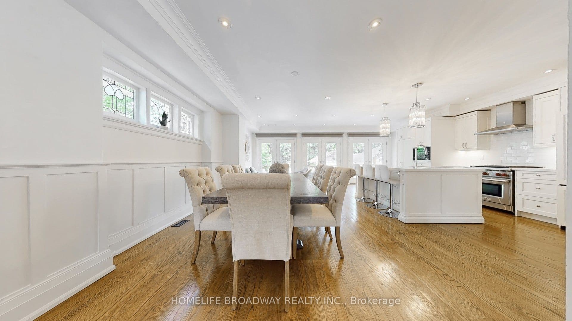 30 Kilbarry Road, Toronto, ON M5P 1K5