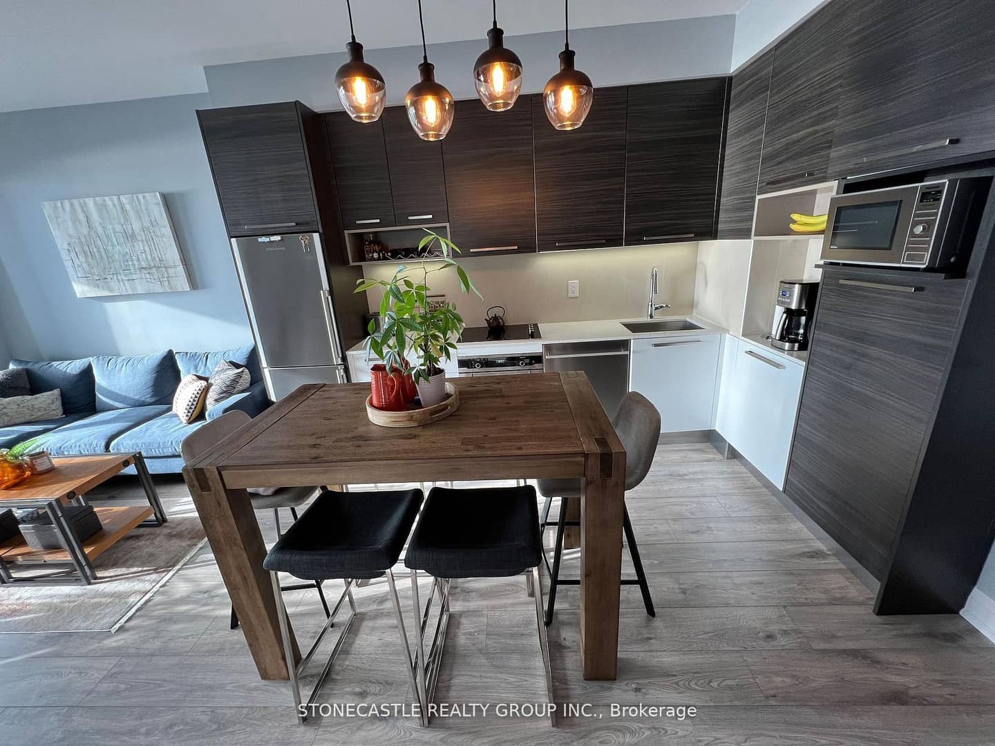36 Park Lawn Road 2401, Toronto, ON M8V 0E5