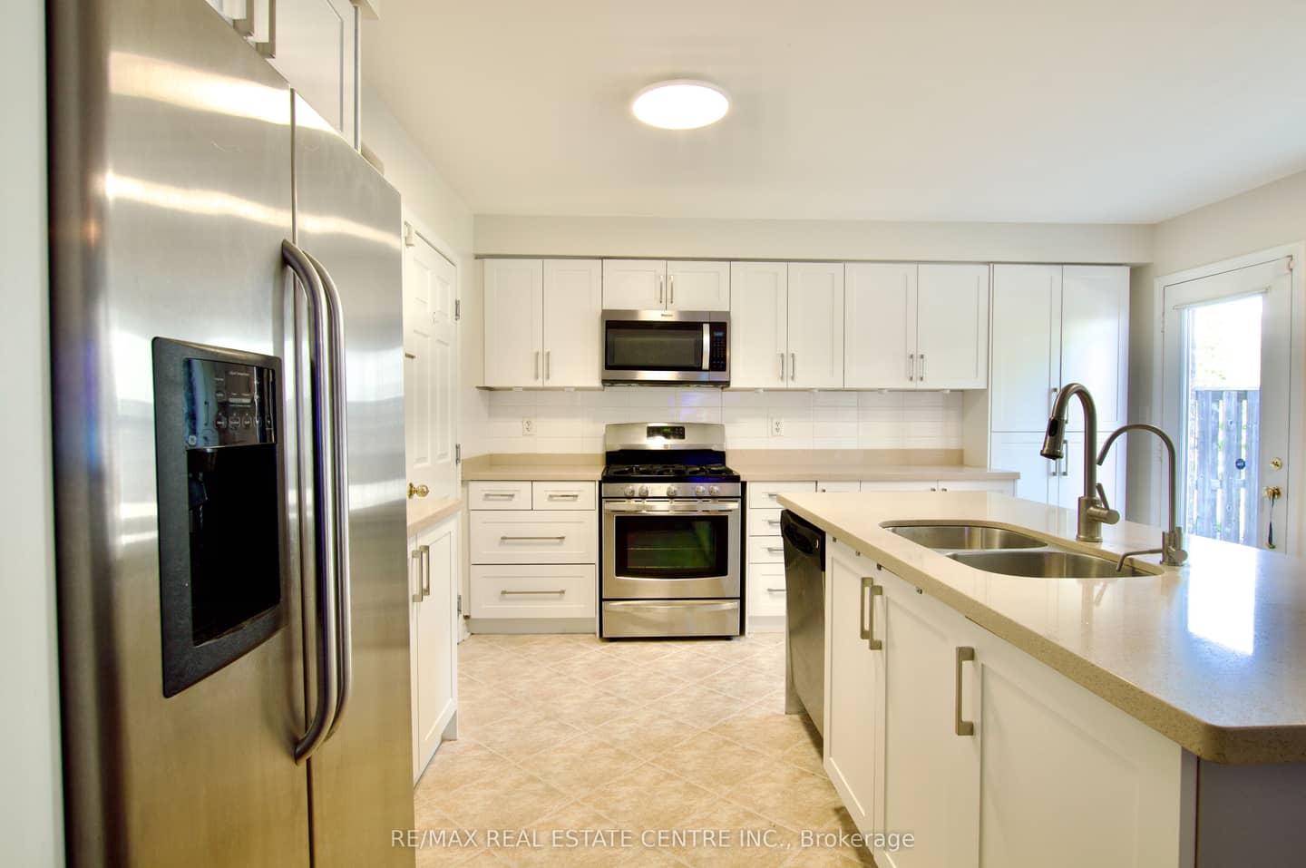 3 Chudleigh Avenue, Brampton, ON L6X 0N1