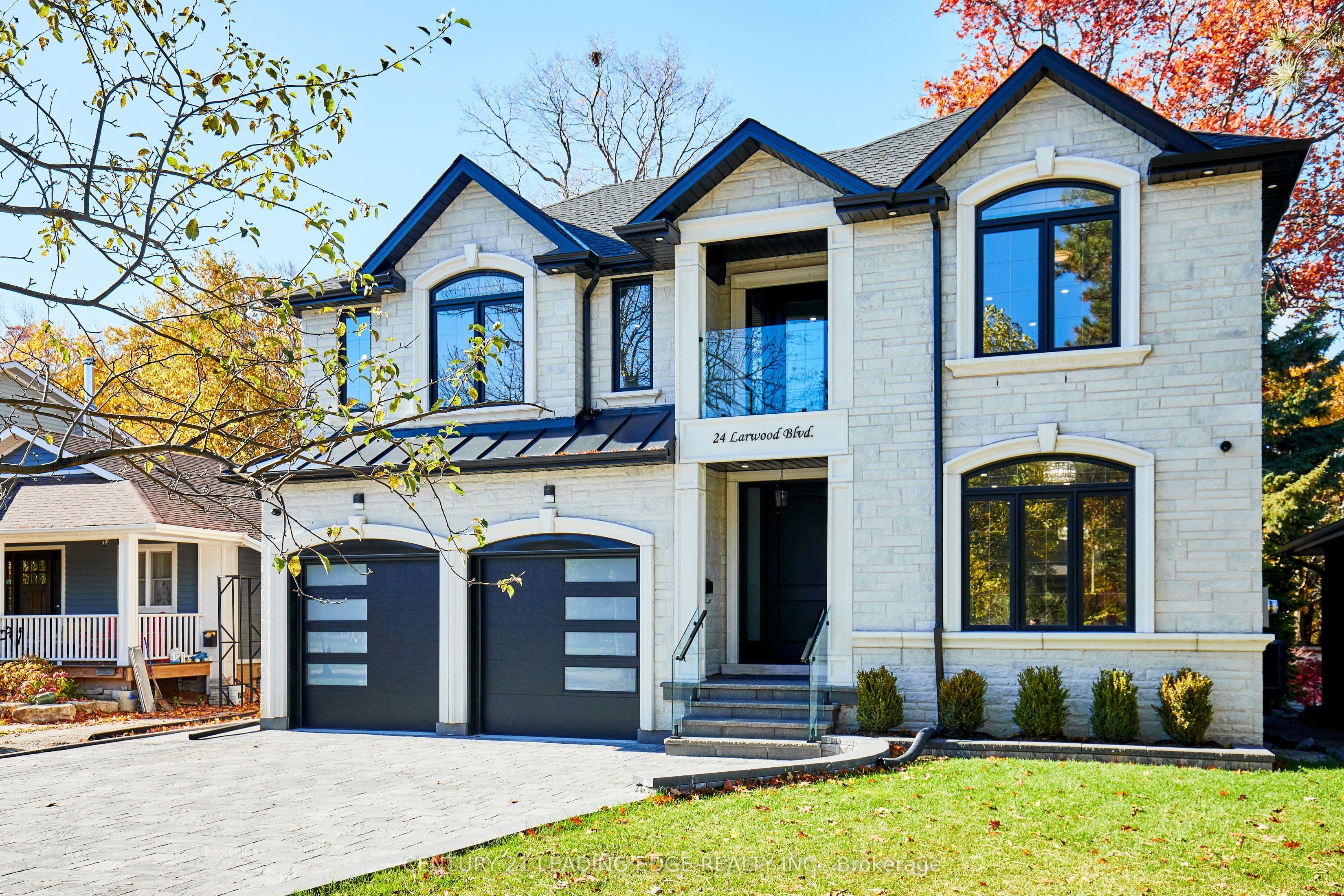 24 Larwood Boulevard, Toronto, ON M1M 2M5