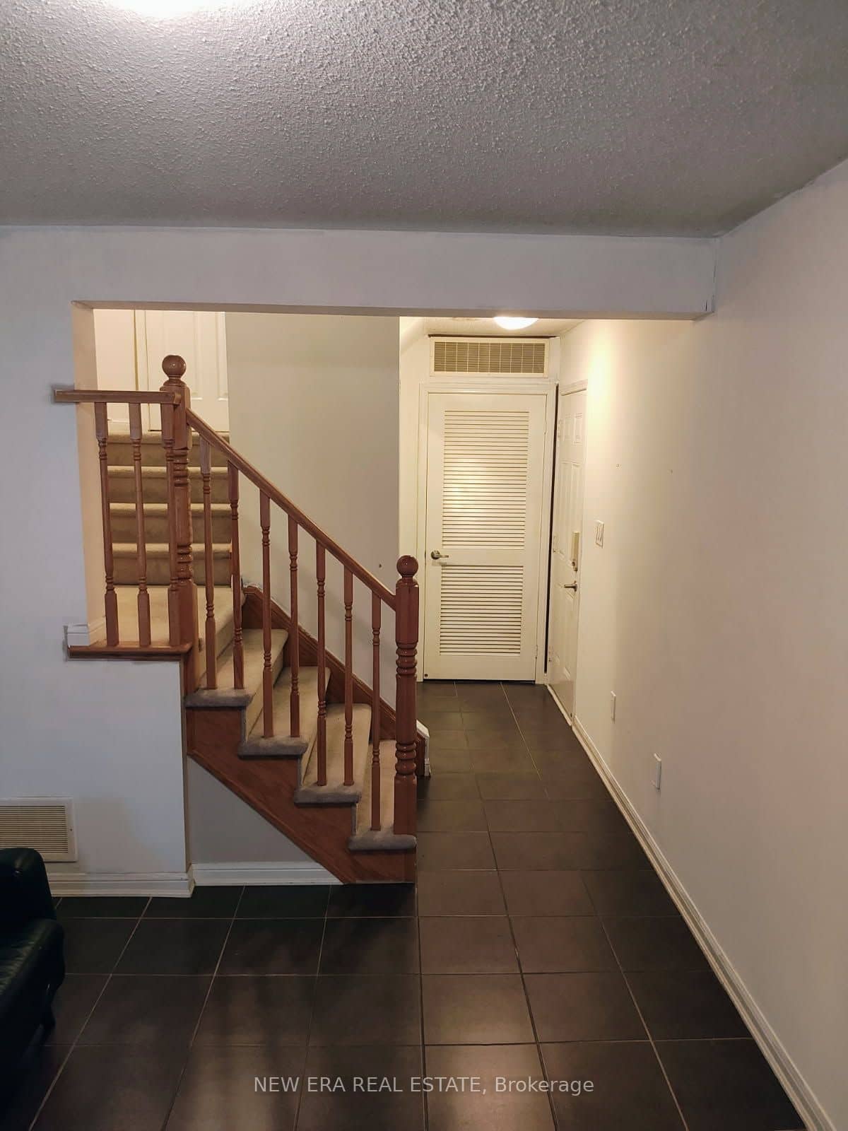 225 Schreyer Crescent, Milton, ON L9T 7B6